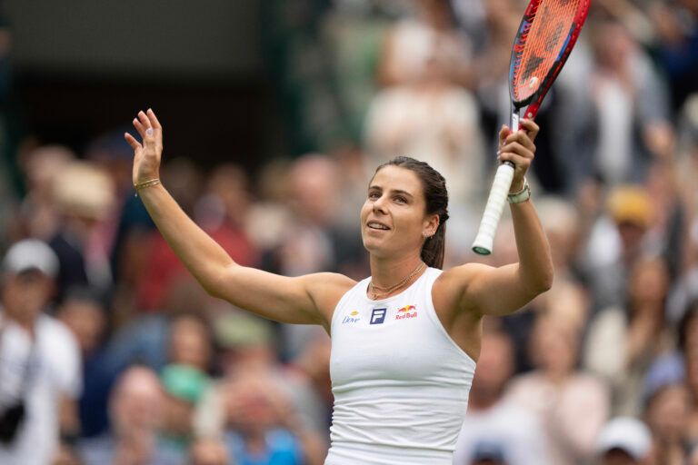 Emma Navarro shares glimpses of her enjoying her life during her offseason, highlighting a powerful message on happiness.