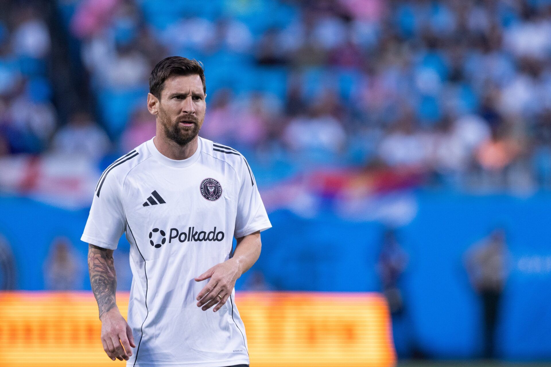 Inter Miami forward Lionel Messi (10) warms up before a match against the Charlotte FC at Bank of America Stadium.