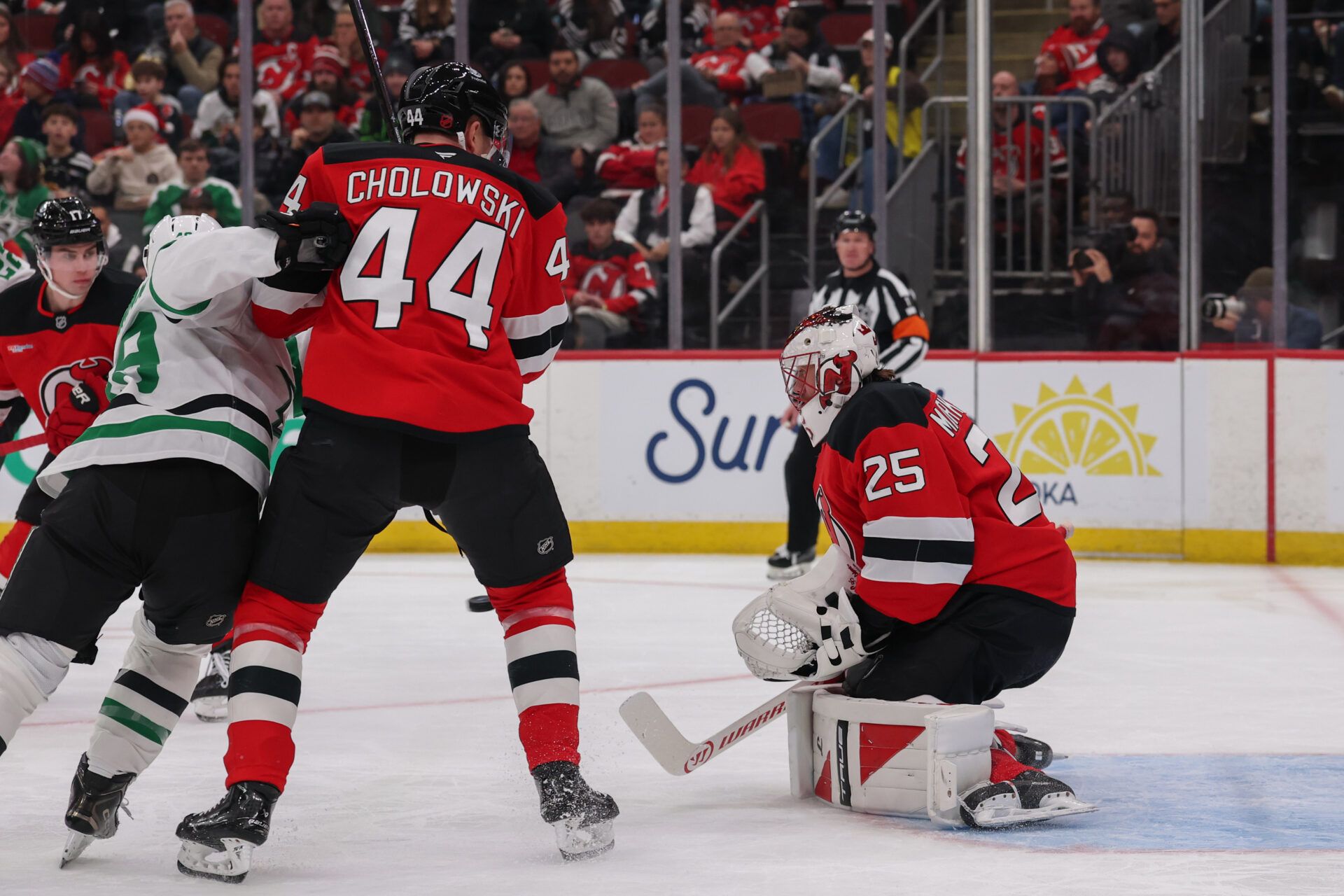 New Jersey Devils goaltender Jacob Markstrom (25) makes a save against the Dallas Stars during the first period at Prudential Center.