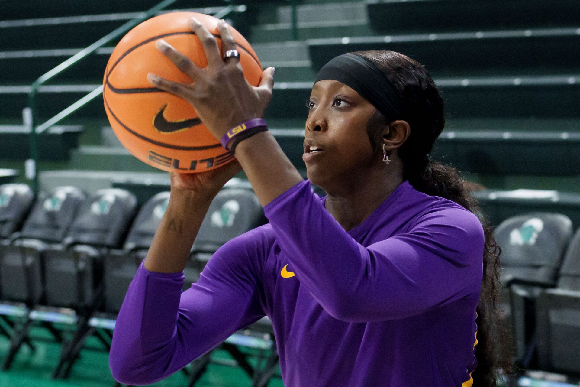 LSU Tigers guard Flau'Jae Johnson (4) warms up before a game against the Tulane Green Wave at Avron B. Fogelman Arena in Devlin Fieldhouse.