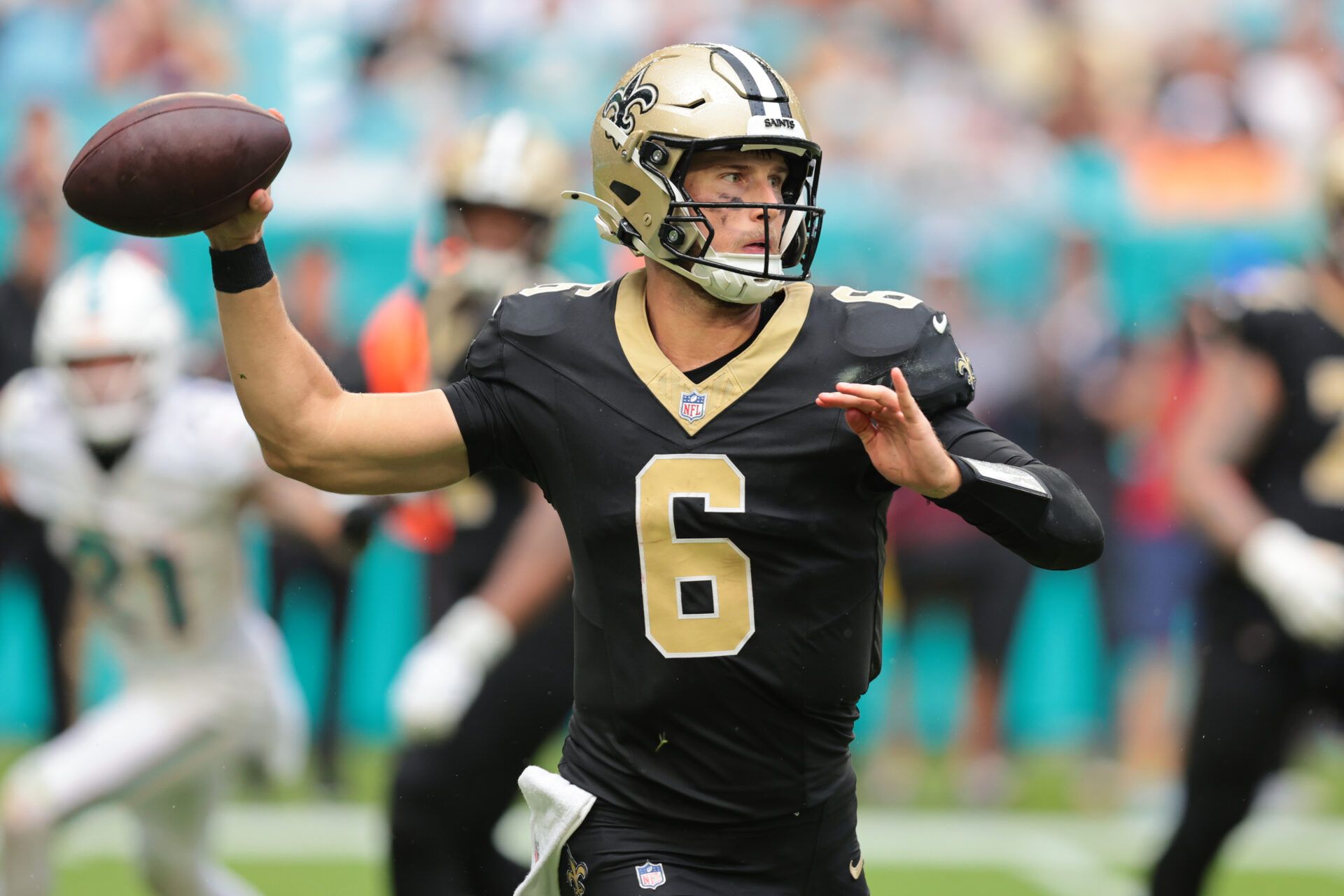 New Orleans Saints quarterback Tyler Shough (6) passes the ball against the Miami Dolphins during the second half at Hard Rock Stadium.