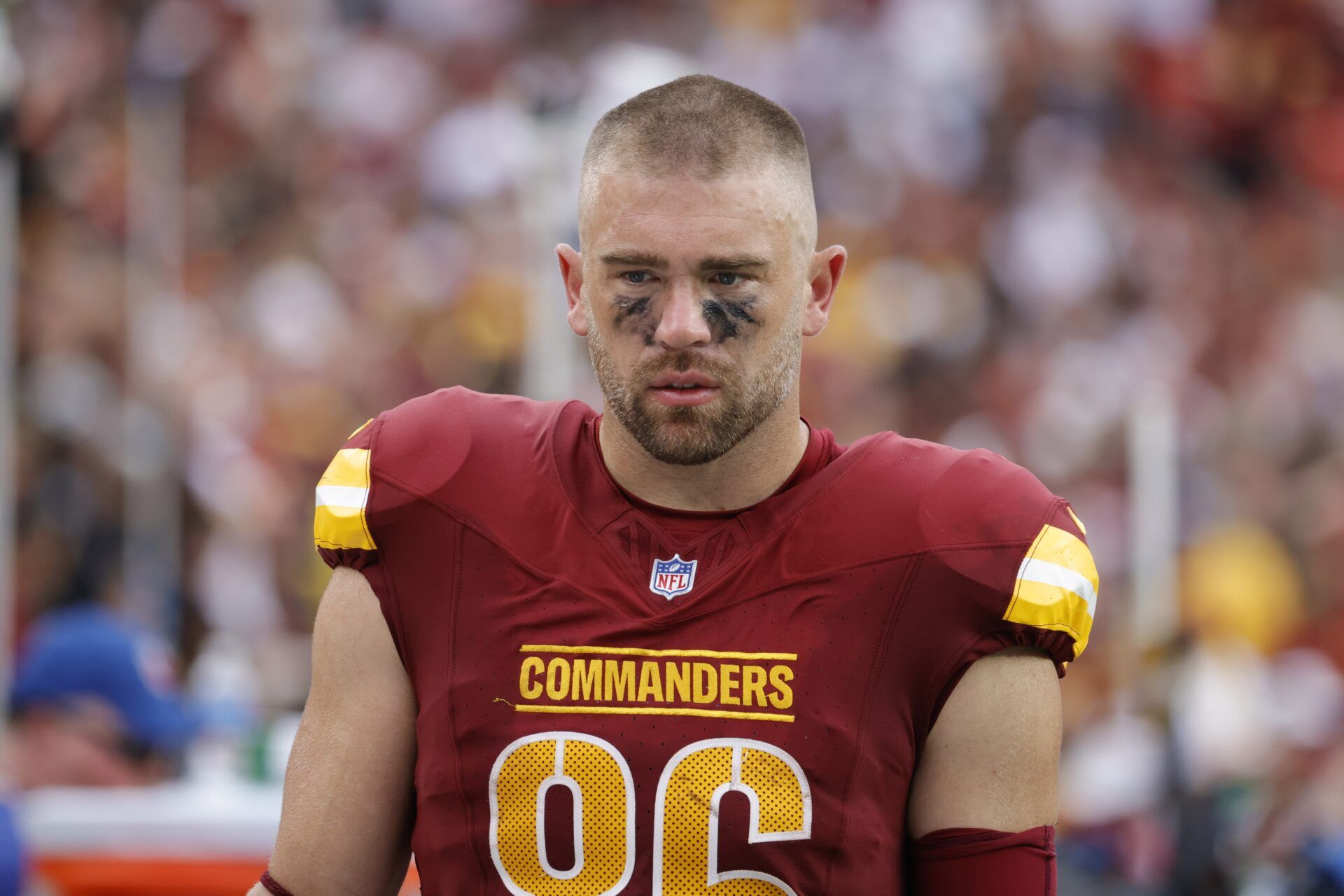 Washington Commanders tight end Zach Ertz (86) walks off the field after the game against the Las Vegas Raiders at Northwest Stadium.