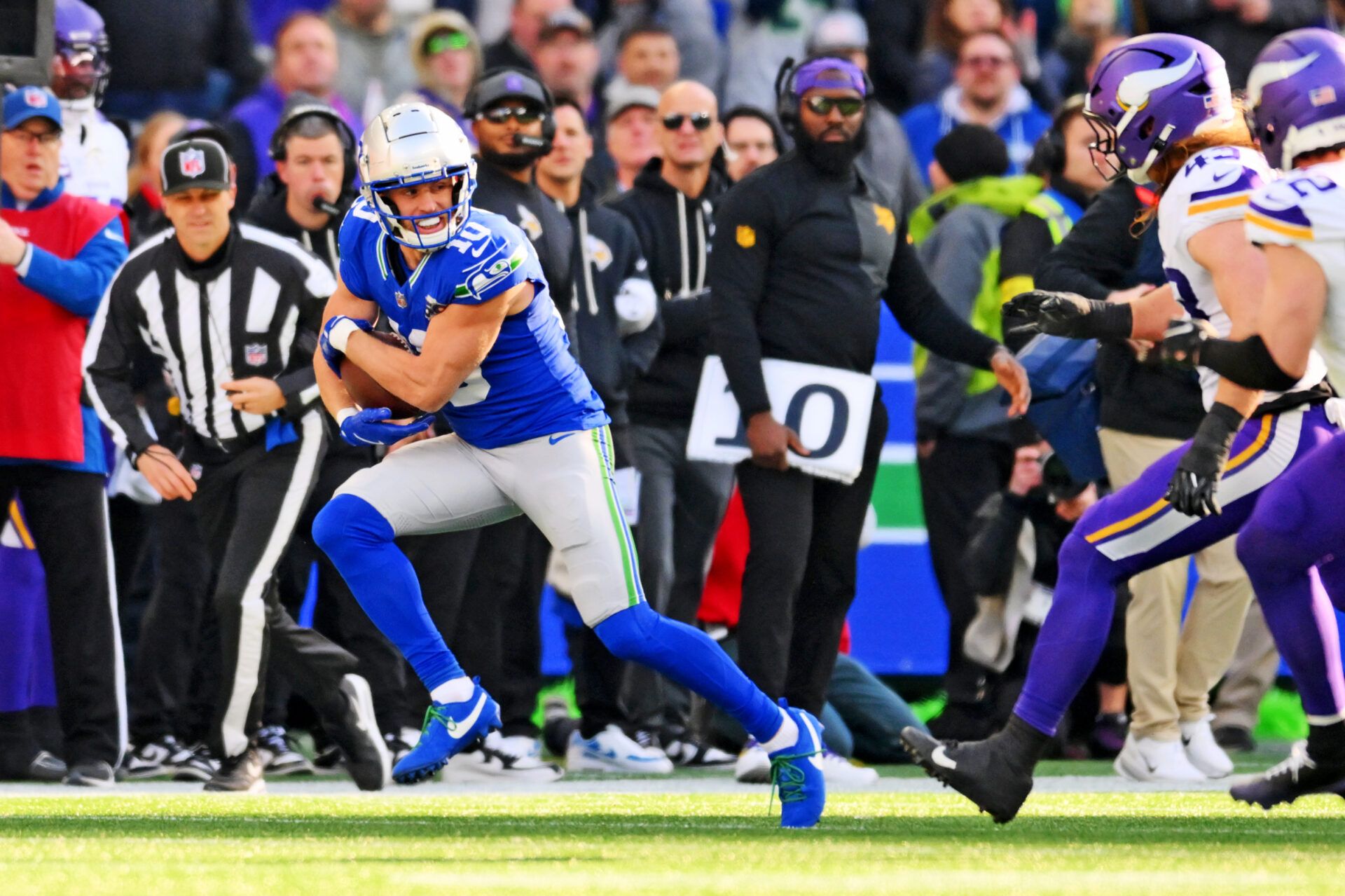 Seattle Seahawks wide receiver Cooper Kupp (10) run the ball during the first half against the Minnesota Vikings at Lumen Field.