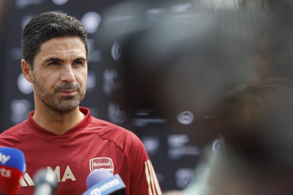 Paul Scholes Claims Arsenal Have No Chance of Winning Premier League As He Highlights Big Problem