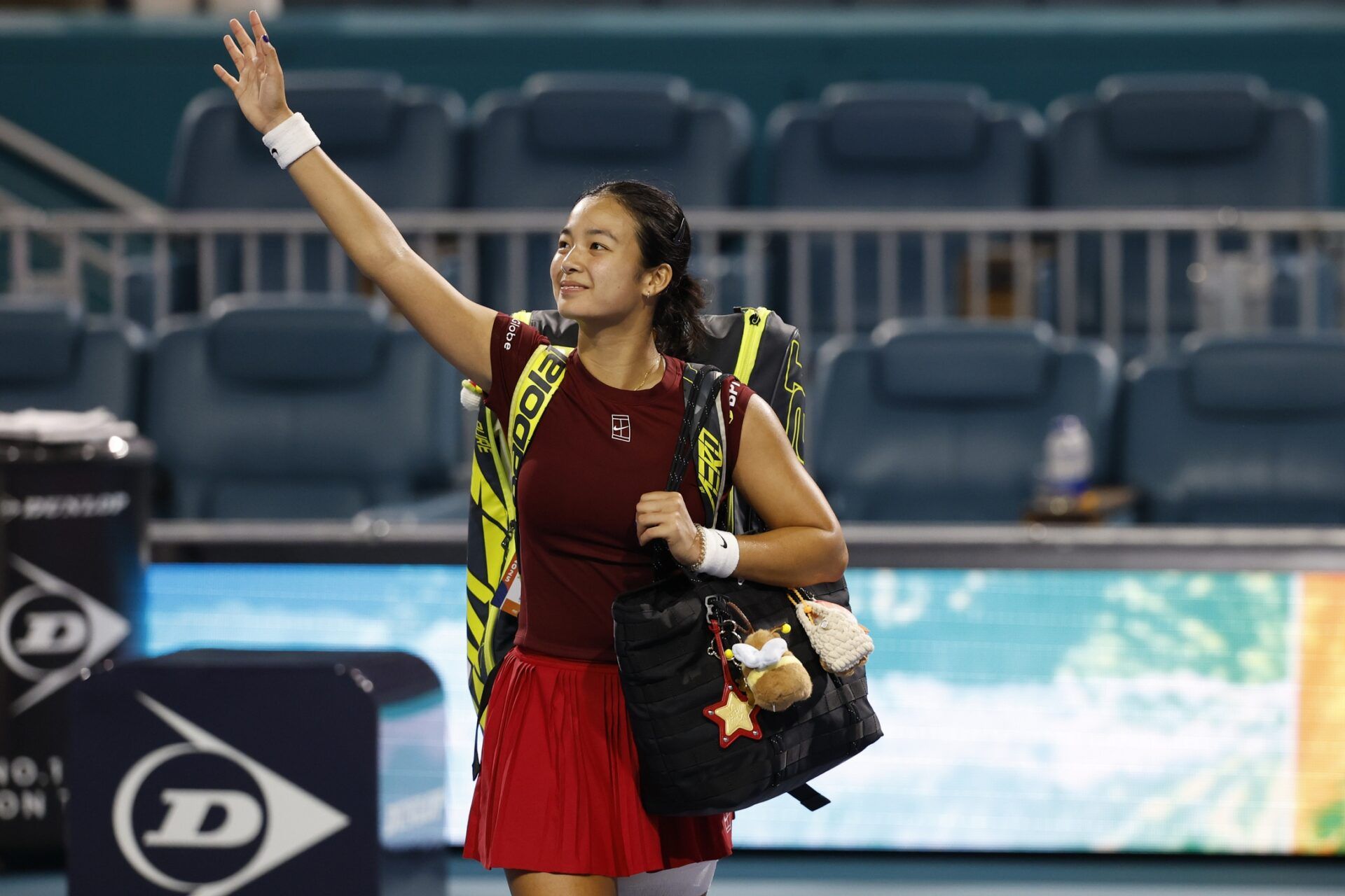 Alexandra Eala (PHL) waves to fans while leaving the court after her match against Jessica Pegula (USA)(not pictured) in a women's singles semifinal on day ten of the Miami Open at Hard Rock Stadium.