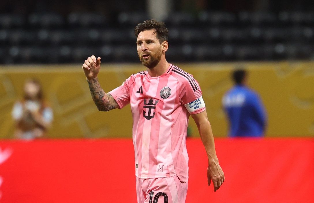 [Subscription Customers Only] Jun 29, 2025; Atlanta, Georgia, USA; Inter Miami FC forward Lionel Messi (10) reacts during a round of 16 match of the 2025 FIFA Club World Cup at Mercedes-Benz Stadium.