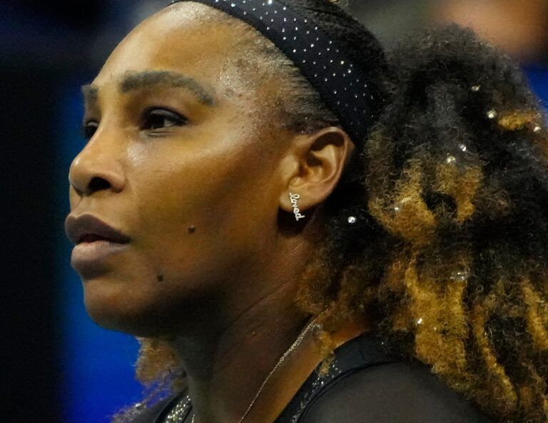 Serena Williams of the USA during the match against Anett Kontaveit of Estonia on day three of the 2022 U.S. Open tennis tournament at USTA Billie Jean King National Tennis Center.
