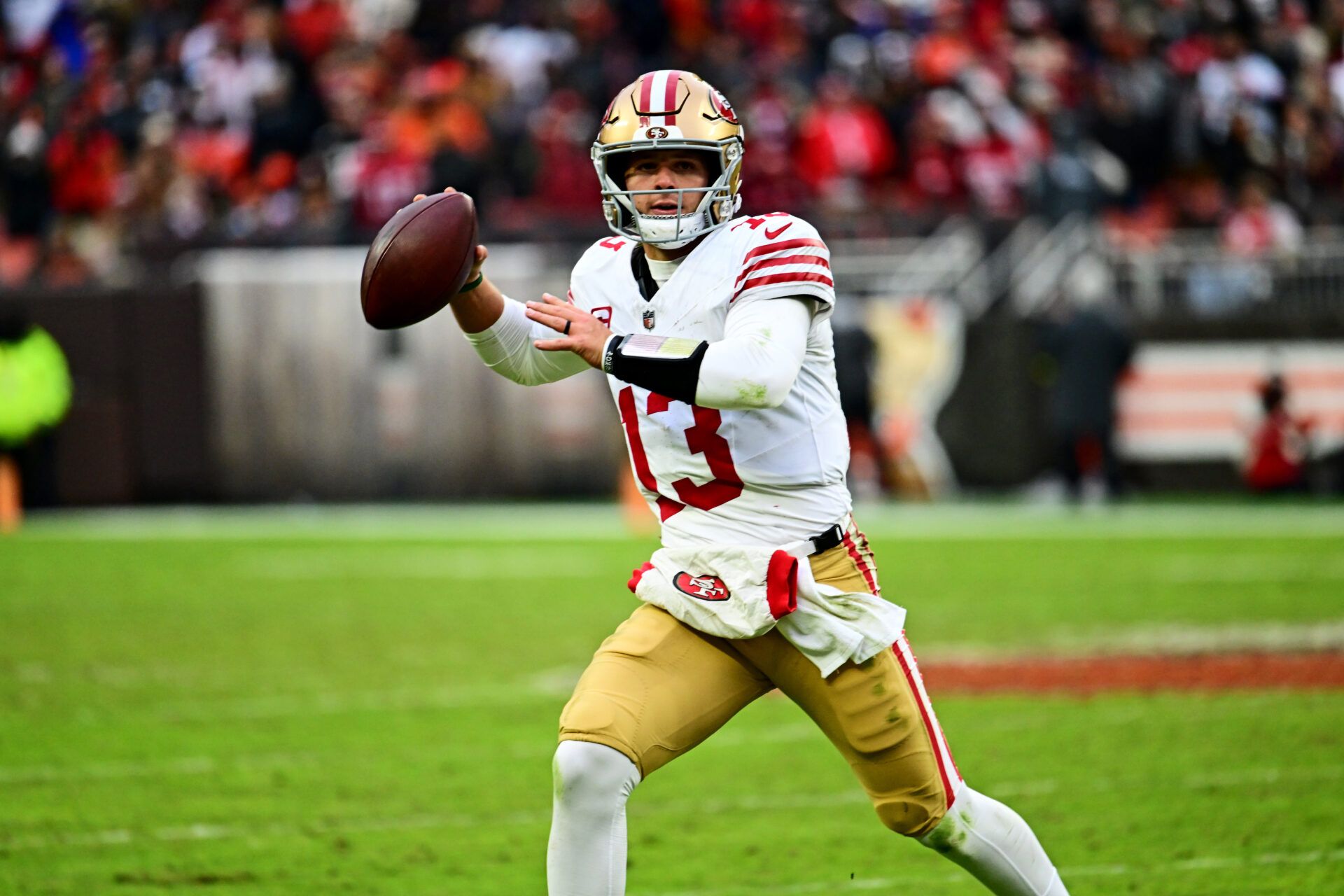 San Francisco 49ers quarterback Brock Purdy (13) makes a pass during the second half against the Cleveland Browns at Huntington Bank Field.