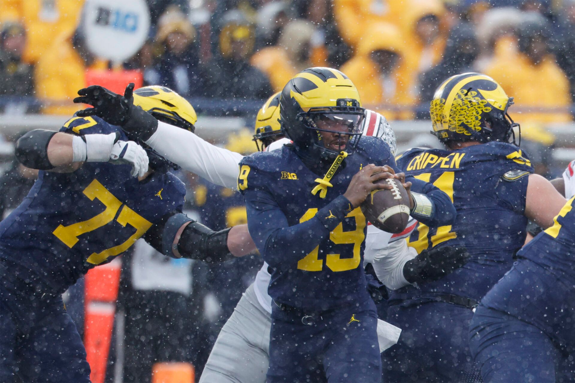 Michigan Wolverines quarterback Bryce Underwood (19) throws the ball in the second half against the Ohio State Buckeyes at Michigan Stadium.