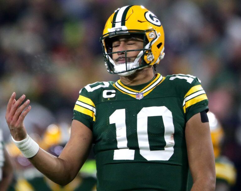 Green Bay Packers quarterback Jordan Love (10) against the Chicago Bears on Sunday, December 7, 2025, at Lambeau Field in Green Bay, Wis. The Packers defeated the Bears 28-21.
Wm. Glasheen USA TODAY NETWORK-Wisconsin