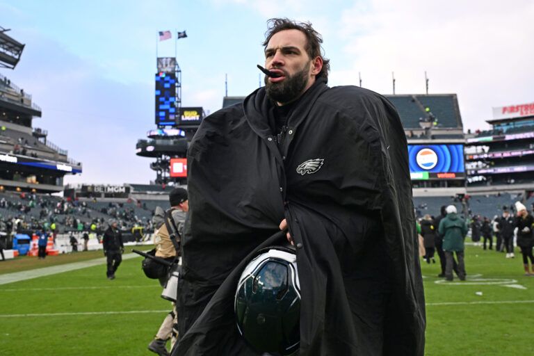 Philadelphia Eagles tight end Dallas Goedert (88) walks off the field after win against the Las Vegas Raiders at Lincoln Financial Field.