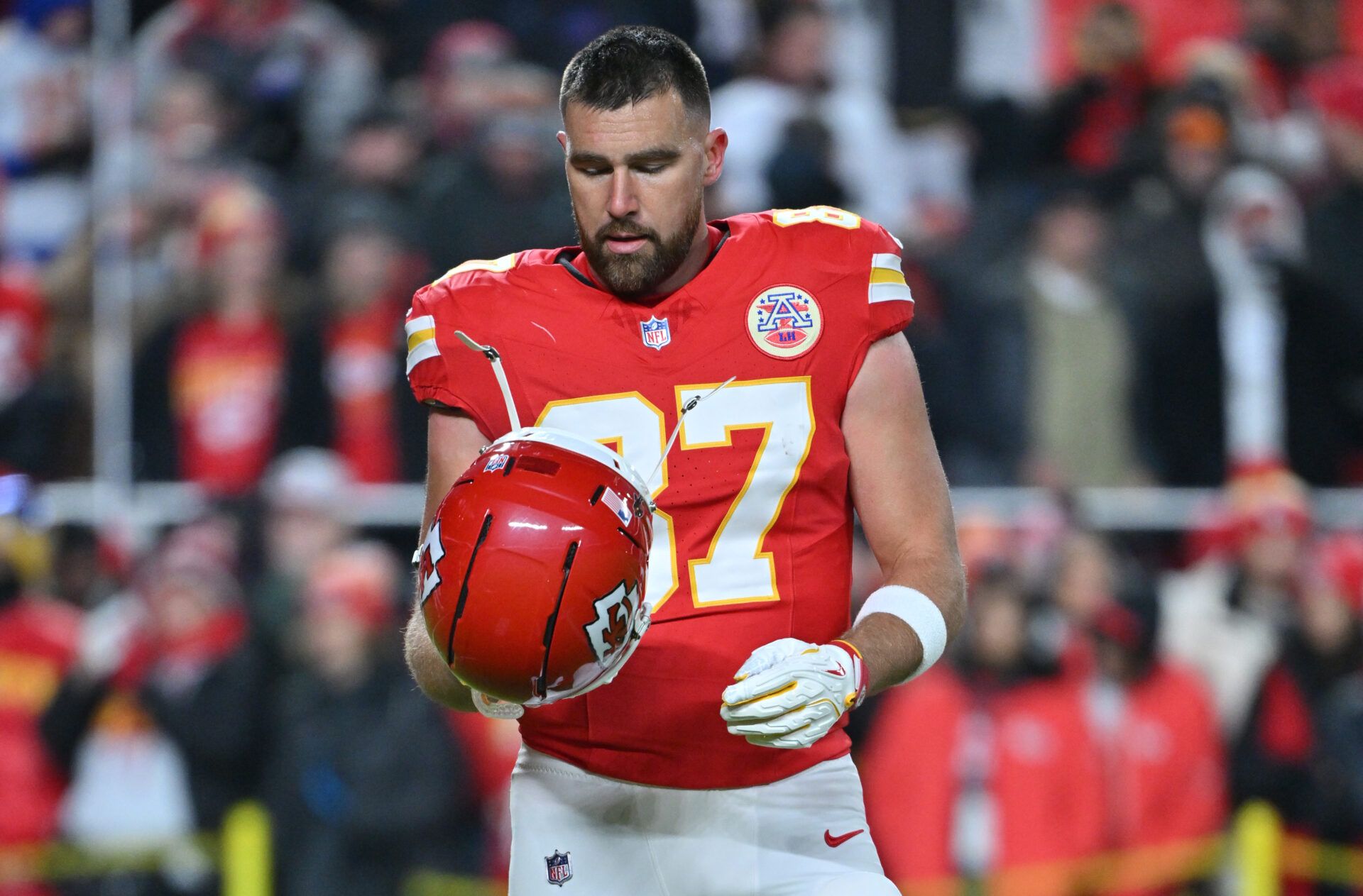 Kansas City Chiefs tight end Travis Kelce (87) warms up prior to the game against the Houston Texans at GEHA Field at Arrowhead Stadium.