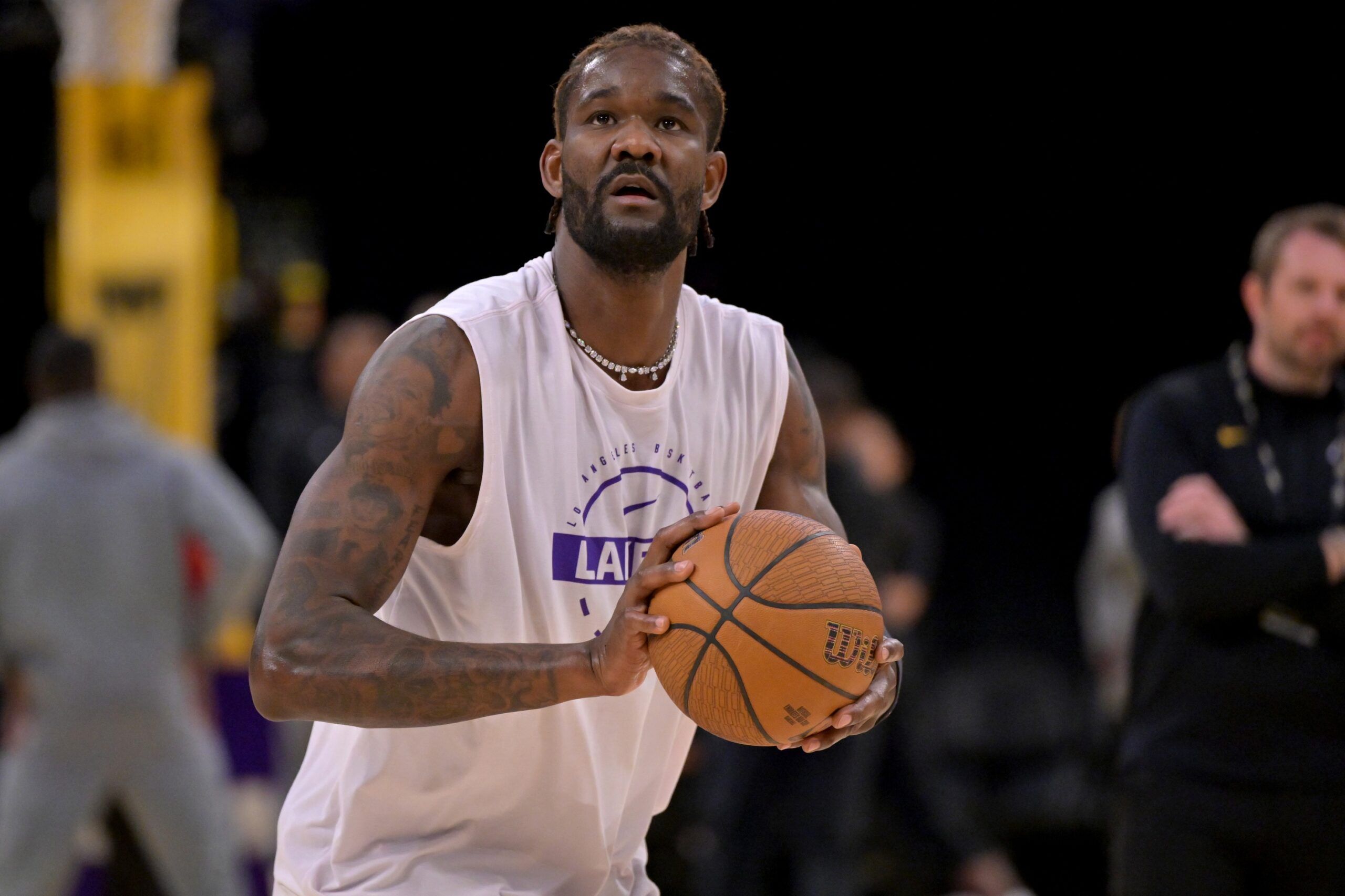 NBA Announces Huge Award for Deandre Ayton Due to Lakers Center's ...