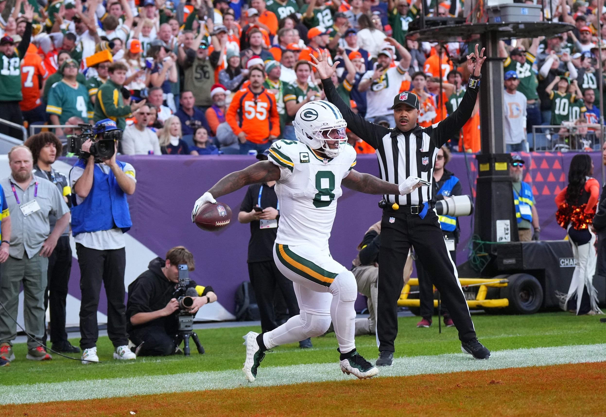 Is Josh Jacobs Playing Tonight? Will Fantasy Managers Have the Packers