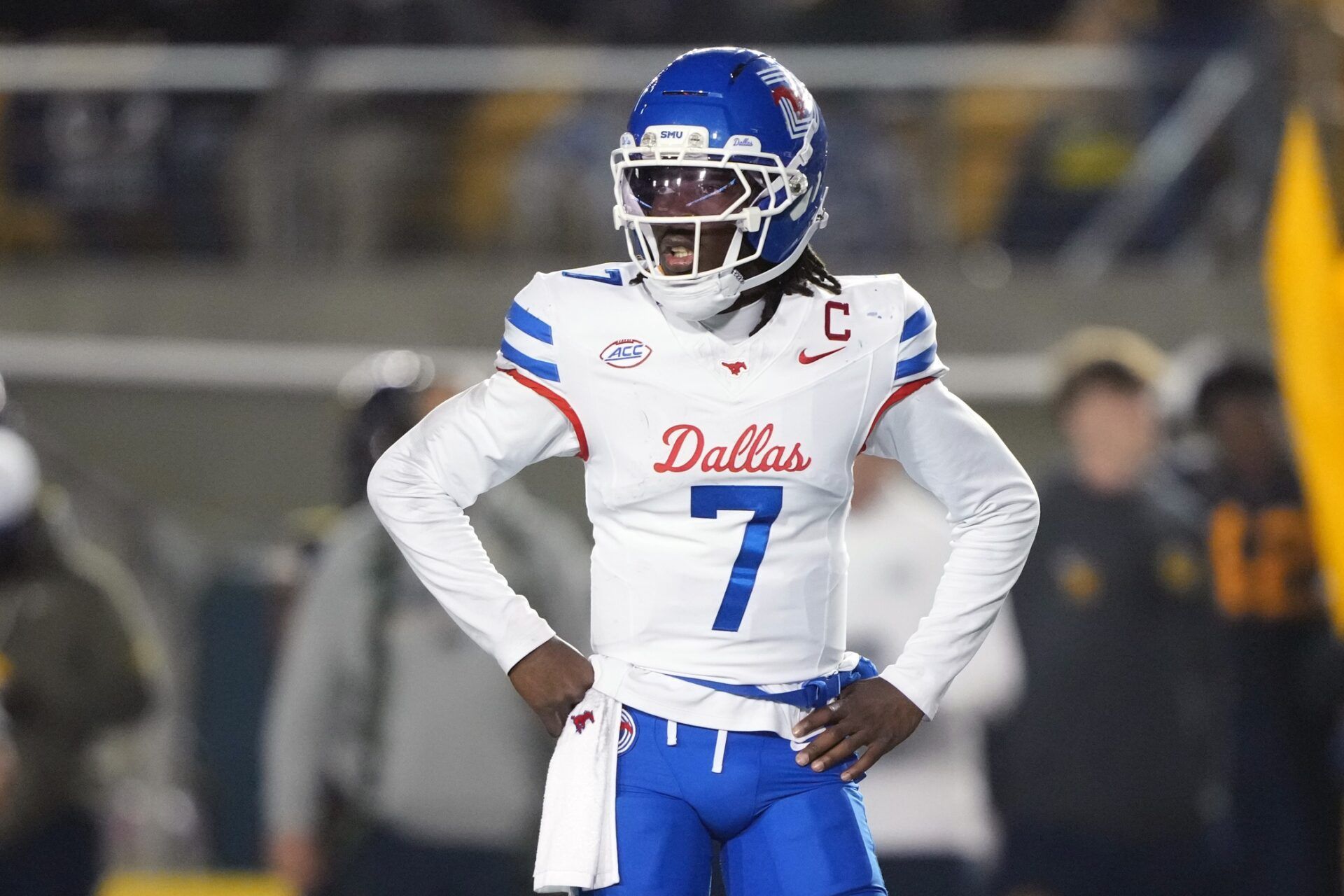 Southern Methodist Mustangs quarterback Kevin Jennings (7) during the fourth quarter against the California Golden Bears at California Memorial Stadium.