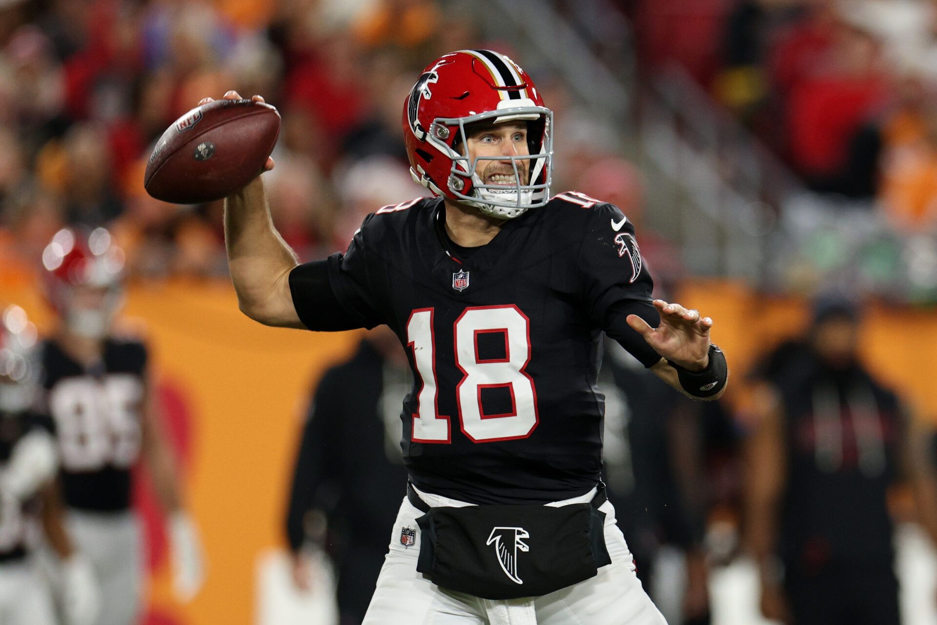 Atlanta Falcons quarterback Kirk Cousins (18) throws a pass against the Tampa Bay Buccaneers during the fourth quarter at Raymond James Stadium.