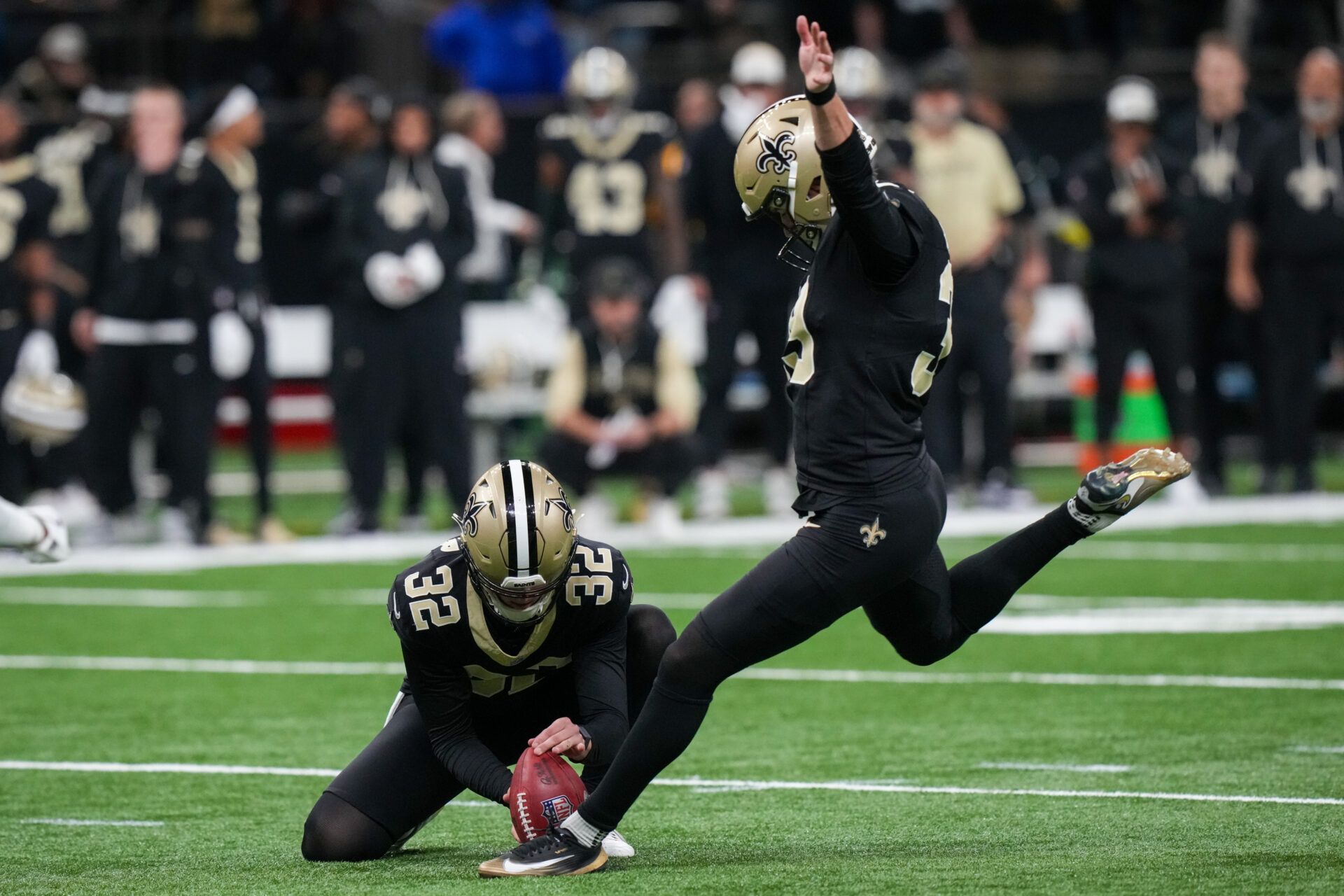 New Orleans Saints place kicker Charlie Smyth (39) kicks the game winning field goal for a 20-17 win over the Carolina Panthers in the fourth quarter at Caesars Superdome.