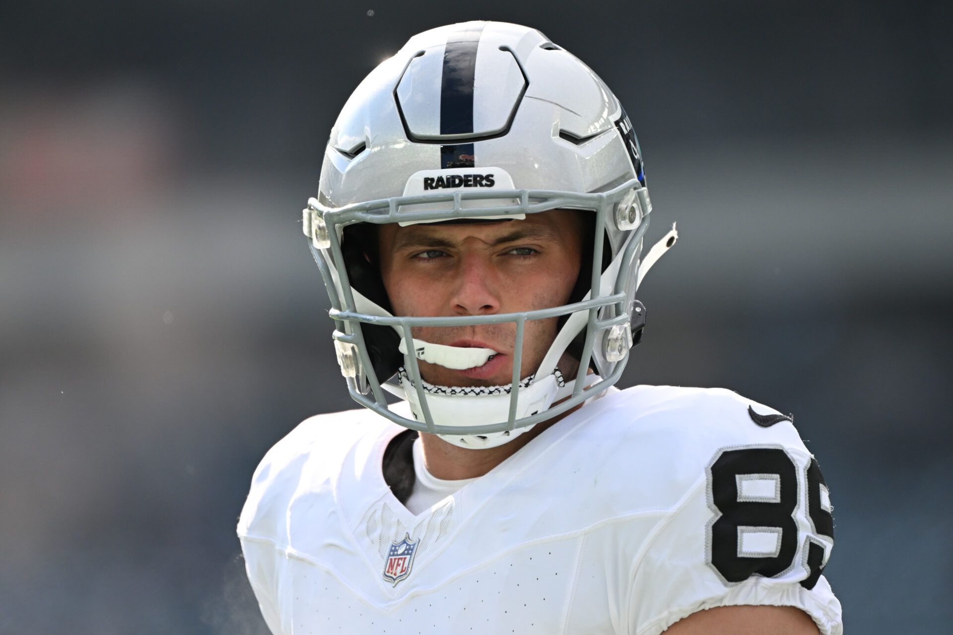 Las Vegas Raiders tight end Brock Bowers (89) looks on before the game against the Philadelphia Eagles at Lincoln Financial Field.
