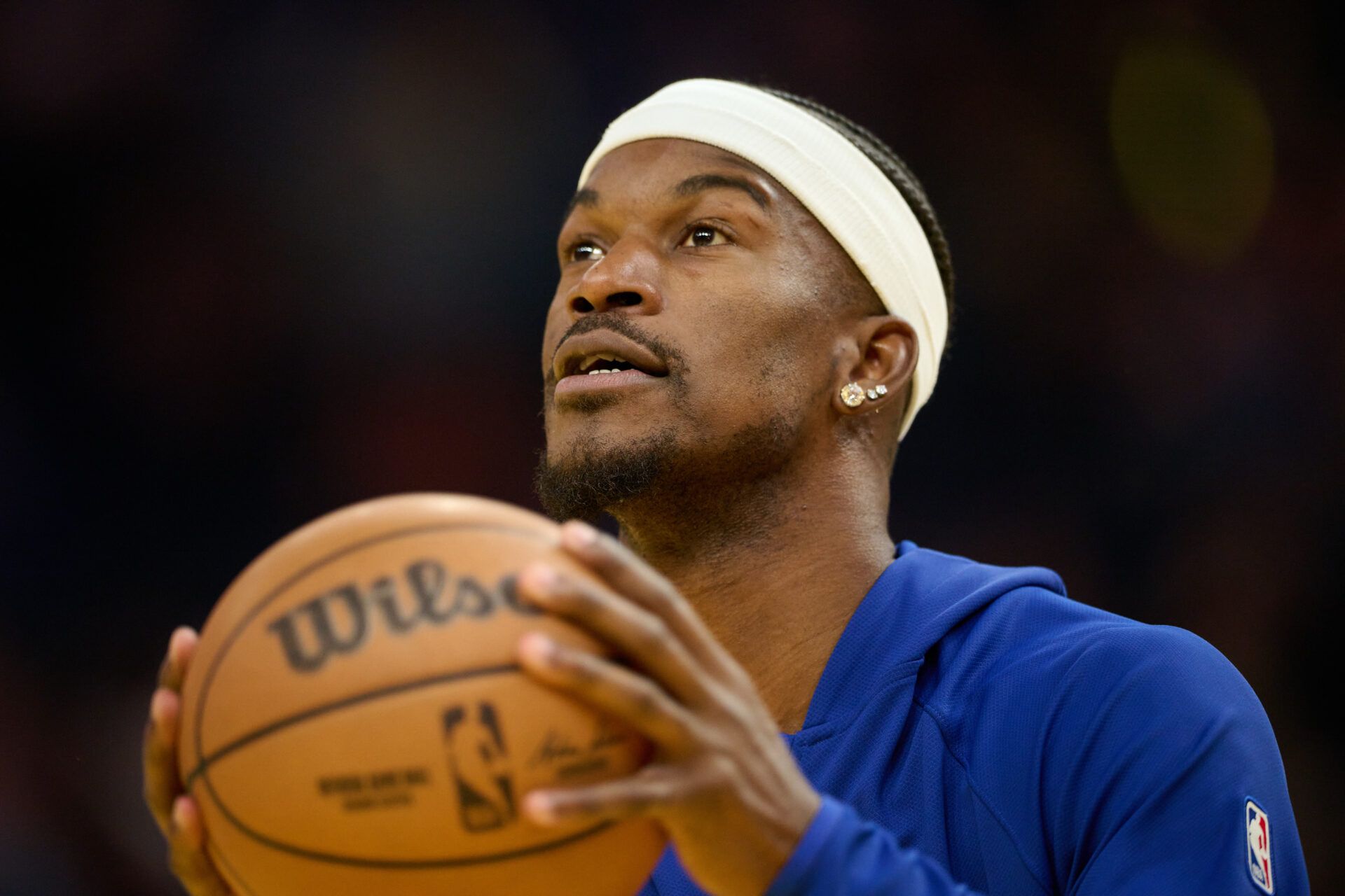Golden State Warriors forward Jimmy Butler III (10) warms up before the game against the Minnesota Timberwolves at Chase Center.