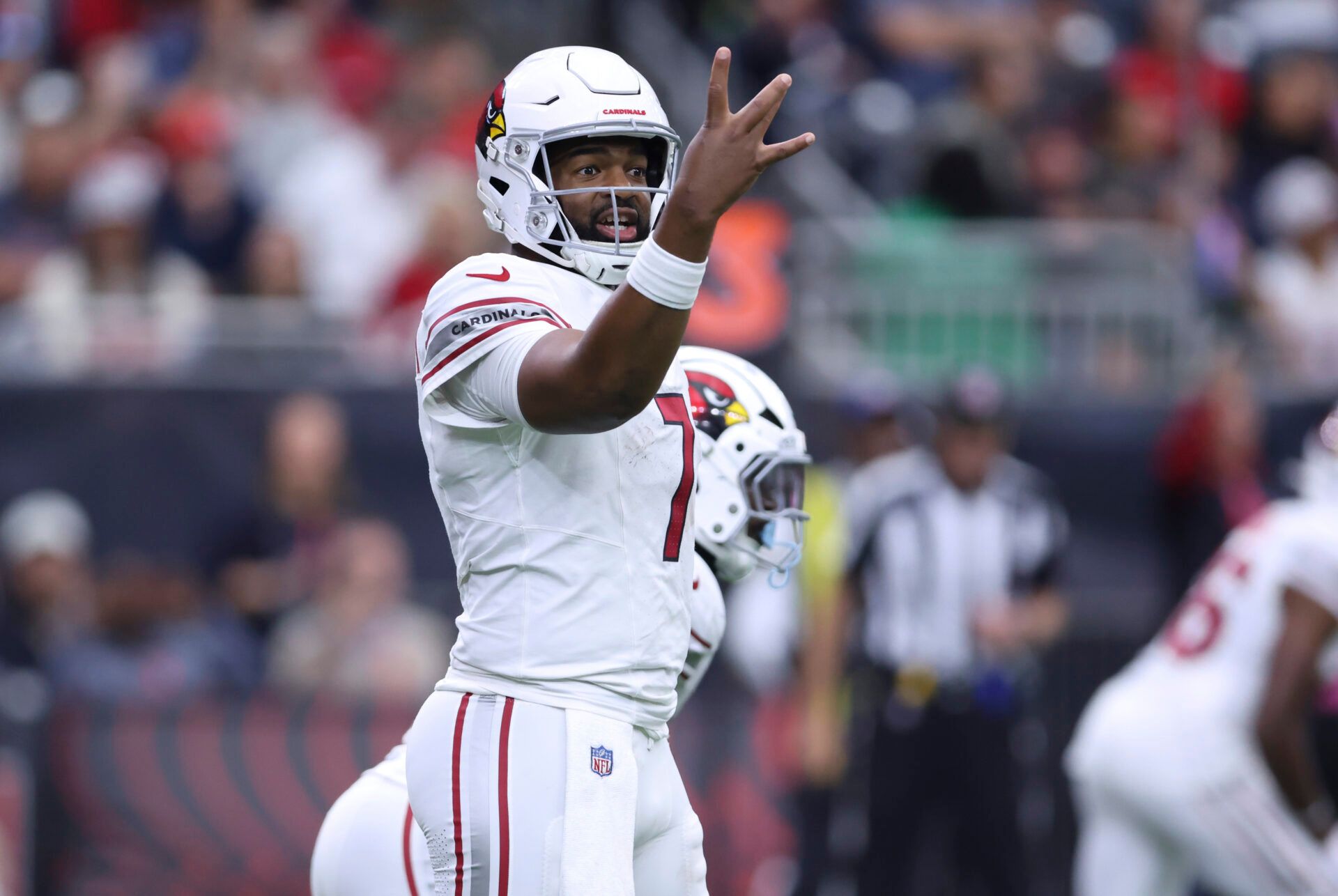 Arizona Cardinals quarterback Jacoby Brissett (7) signals during the game against the Houston Texans at NRG Stadium.