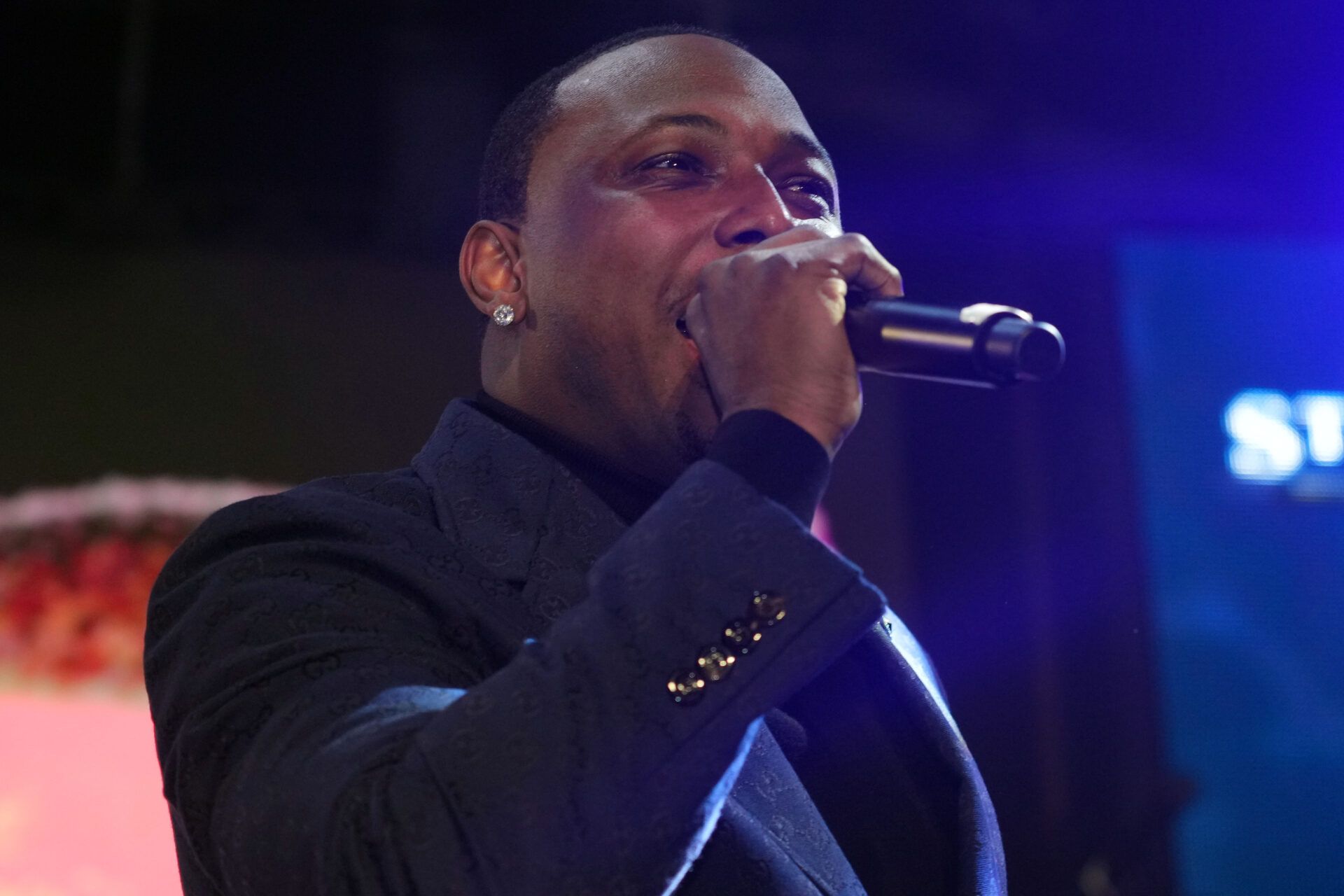Former running back LeSean McCoy speaks during the Legends NFL Party.