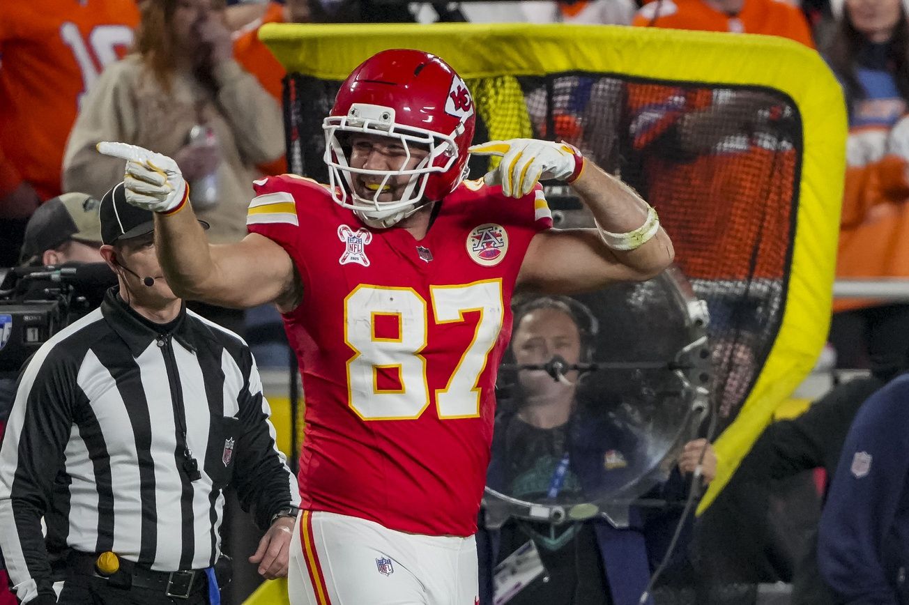 Is Travis Kelce Injured? A Look at the Chiefs Superstar's Status After Slow  Start on Christmas vs. Broncos