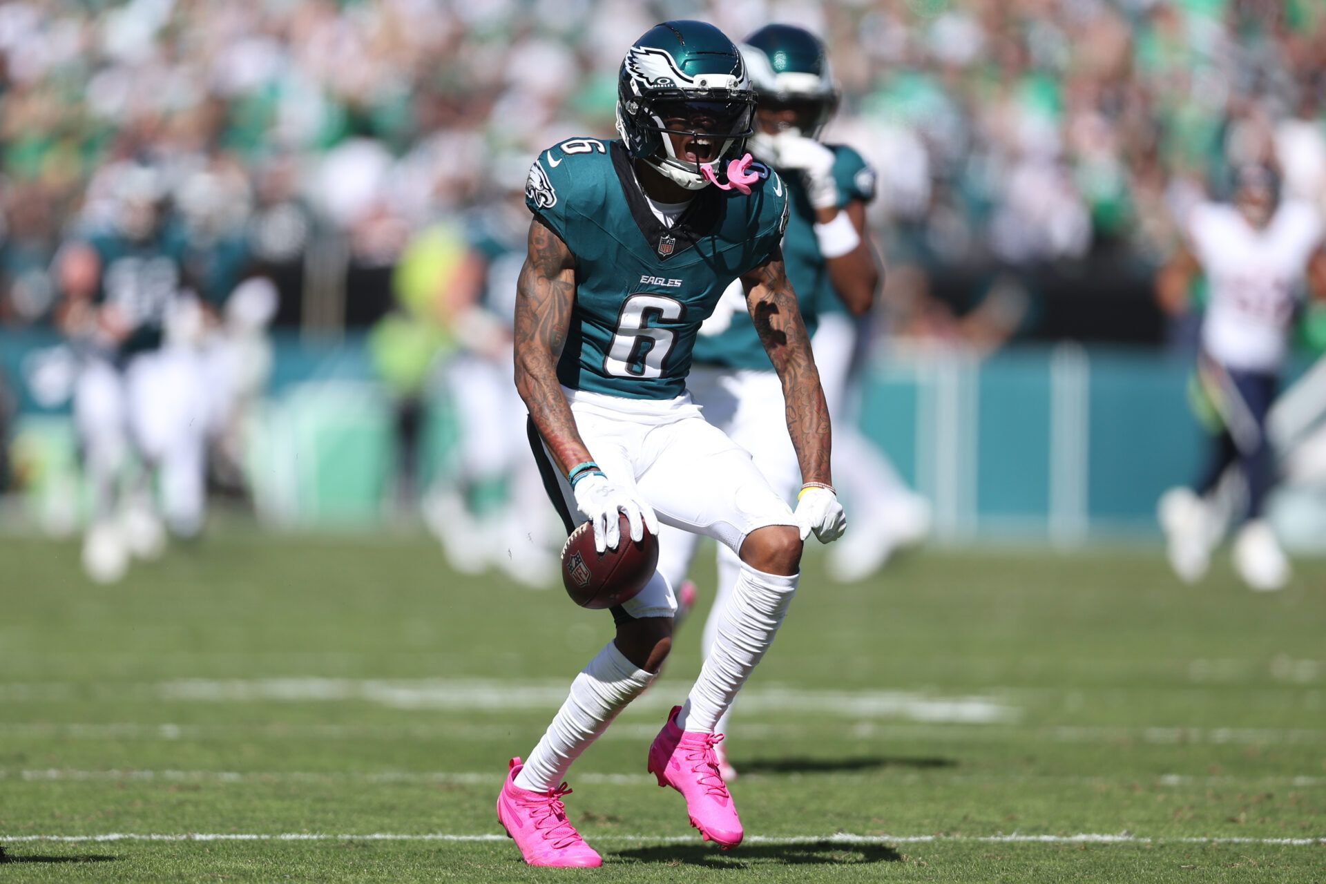 Philadelphia Eagles wide receiver Devonta Smith (6) celebrates after a catch against the Denver Broncos in the second quarter at Lincoln Financial Field.