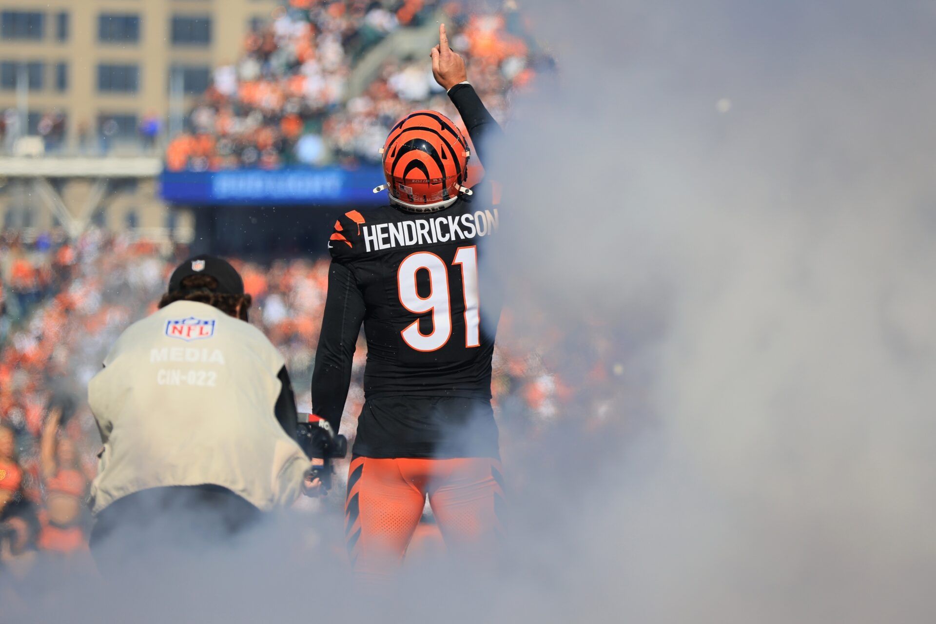 Cincinnati Bengals defensive end Trey Hendrickson (91) runs out to the field before the game against the New York Jets at Paycor Stadium.