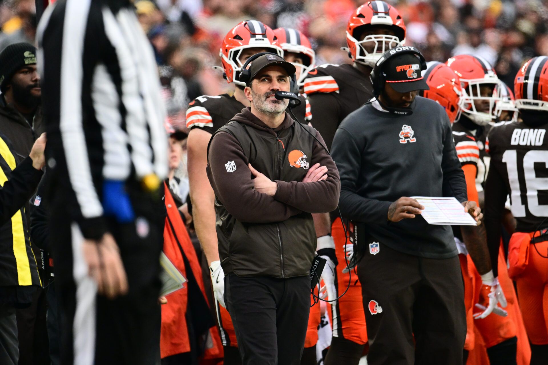 Cleveland Browns head coach Kevin Stefanski looks on in the fourth quarter against the Pittsburgh Steelers at Huntington Bank Field.