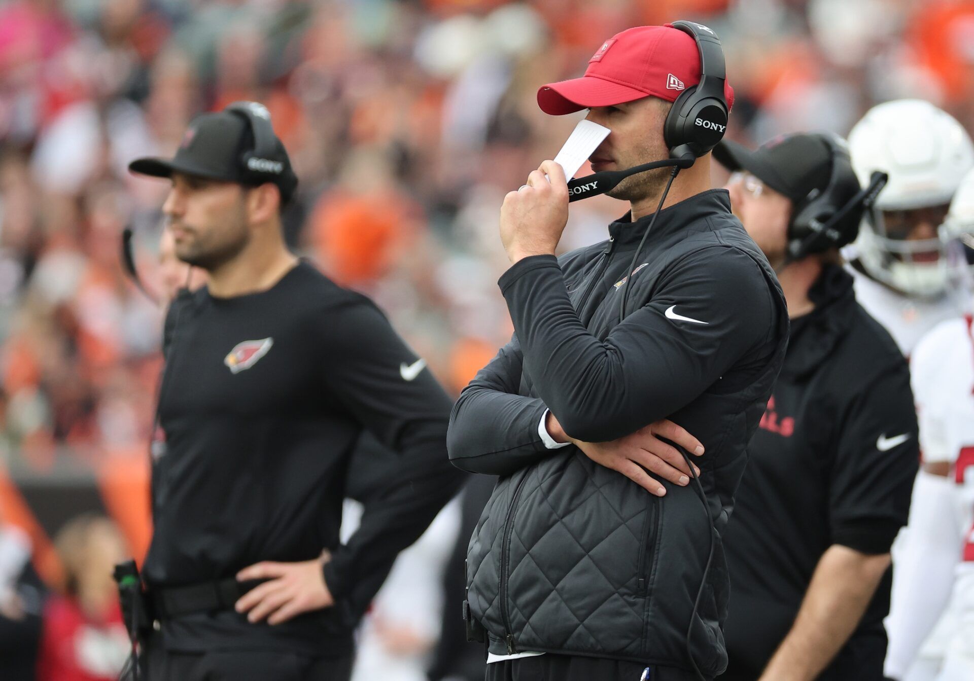 Arizona Cardinals head coach Jonathan Gannon during the first half against the Cincinnati Bengals at Paycor Stadium.