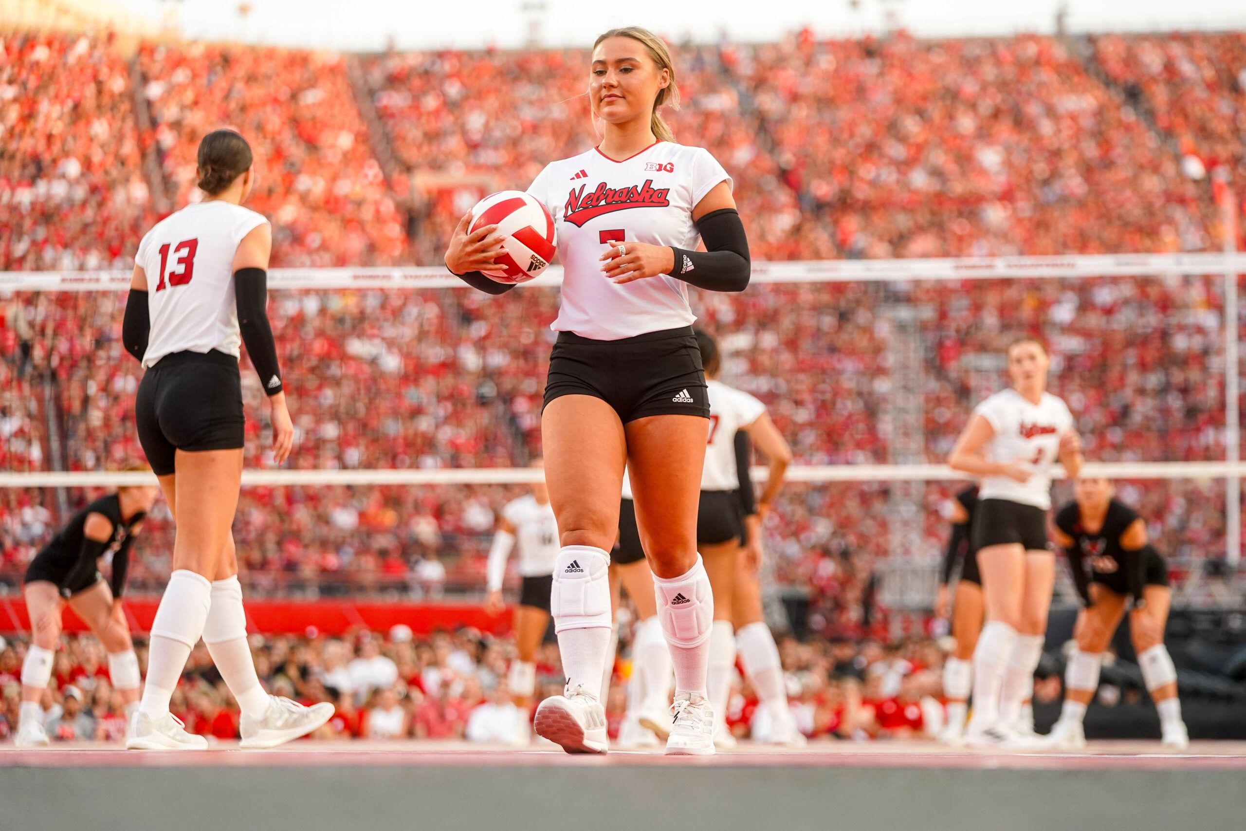 Nebraska Cornhuskers defensive specialist Maisie Boesiger (7) during the first set against the Omaha Mavericks at Memorial Stadium.