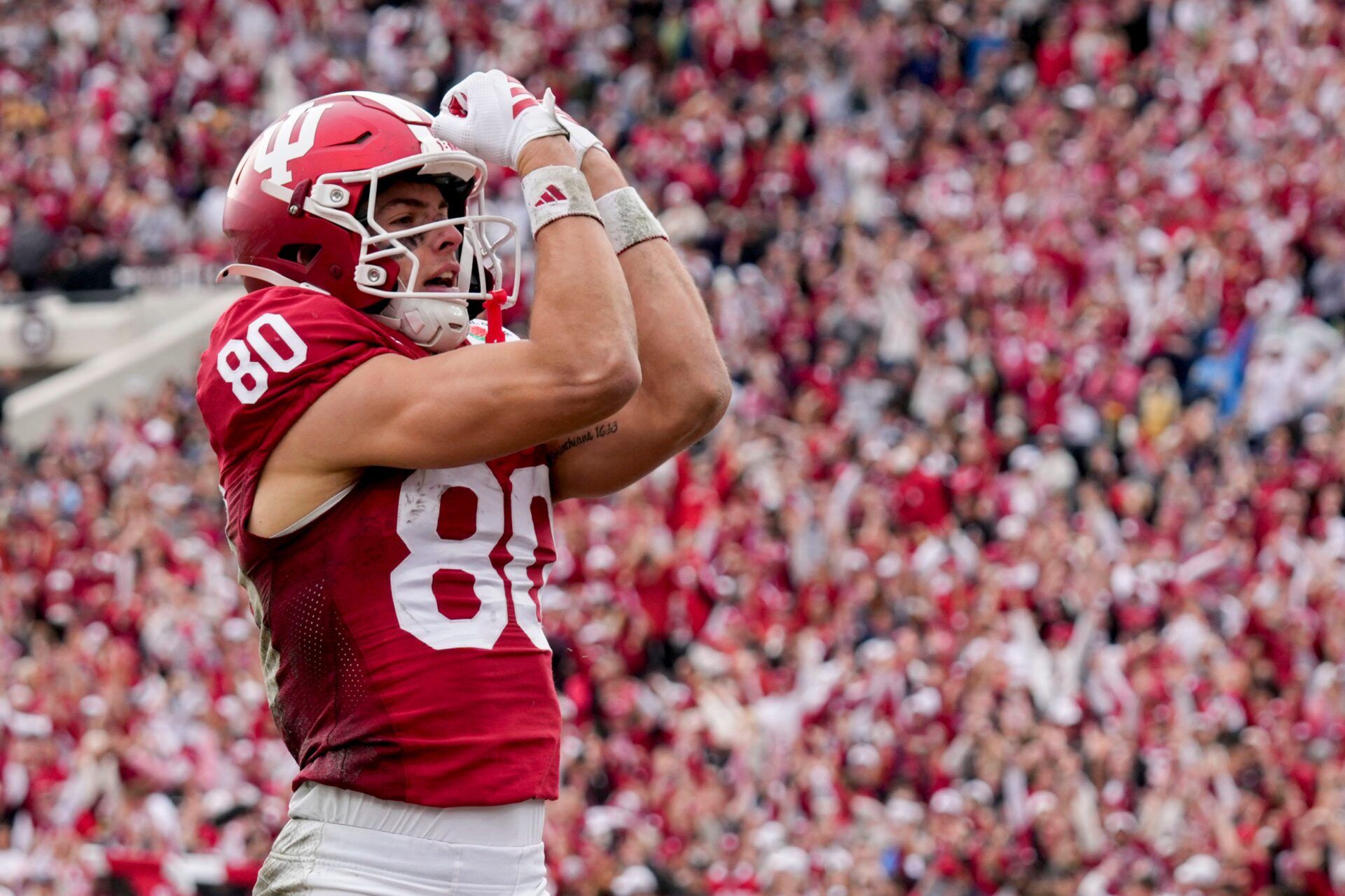 Indiana Hoosiers wide receiver Charlie Becker (80) reacts after making a catch for a touchdown Thursday, Jan. 1, 2026, during the Rose Bowl and quarterfinal game of the College Football Playoff against Alabama Crimson Tide at Rose Bowl Stadium in Pasadena, Calif.