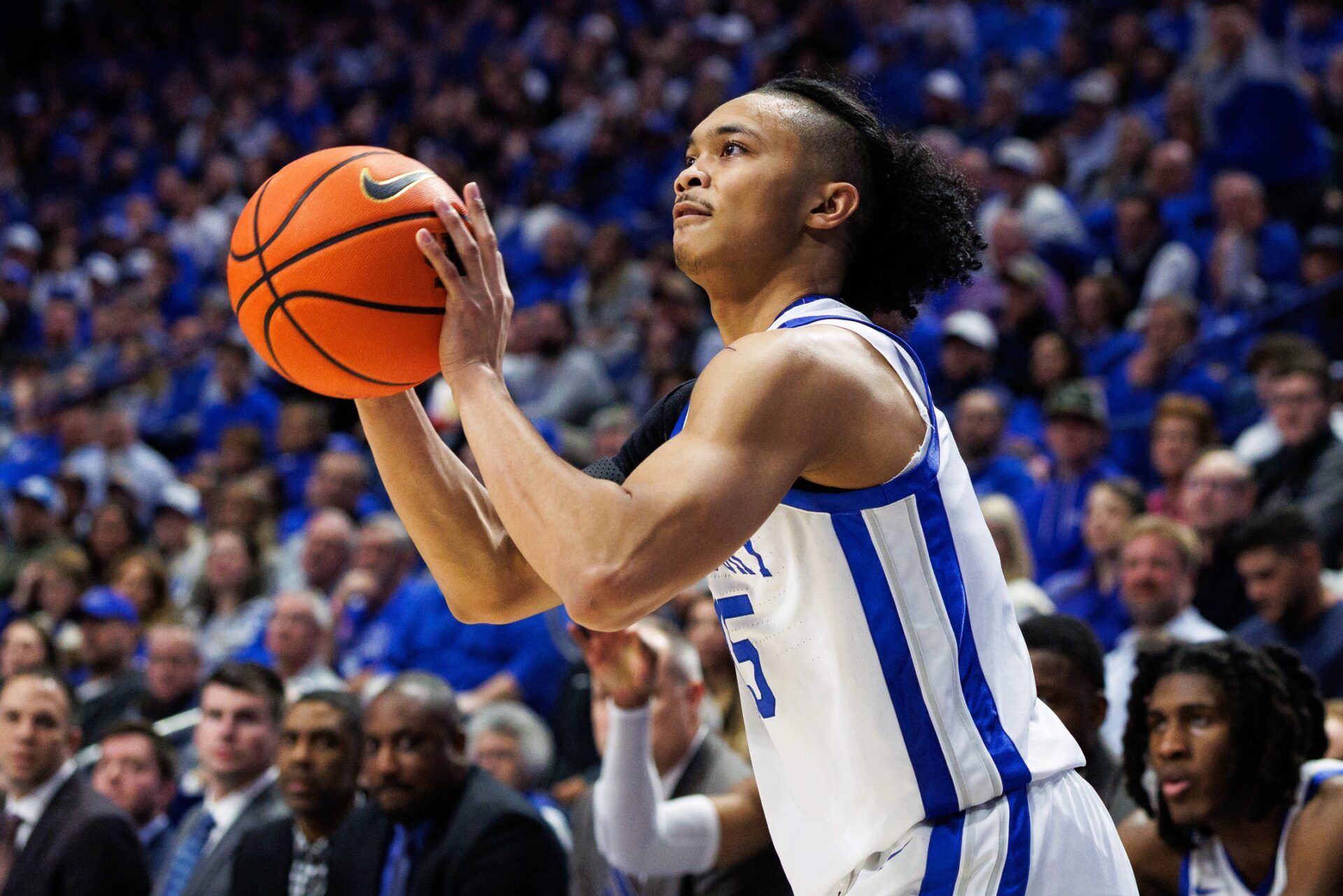 Kentucky Wildcats guard Jaland Lowe (15) shoots the ball during the second half against the Missouri Tigers at Rupp Arena at Central Bank Center.