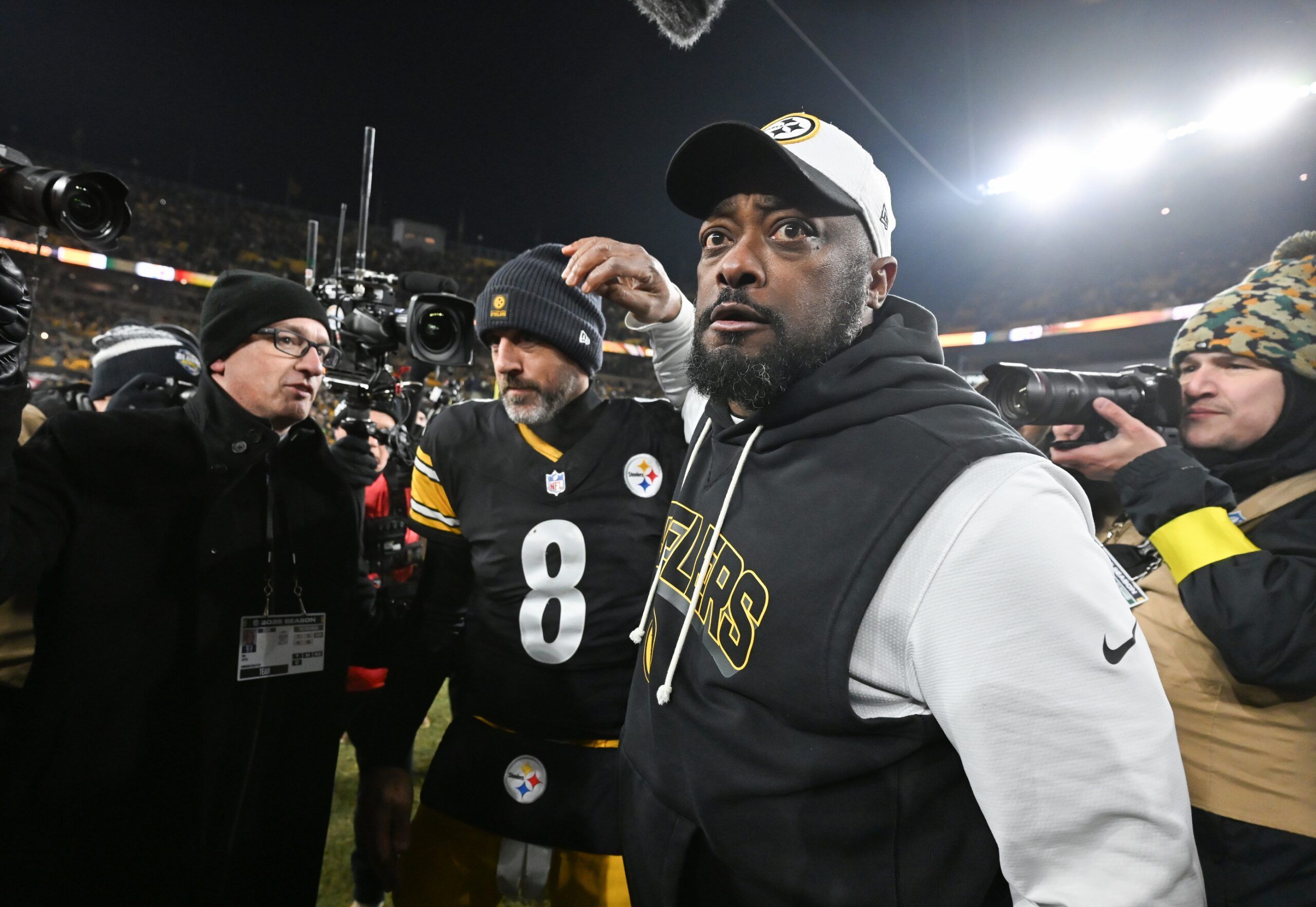 Steelers Players Call Out Fans' 'F***ing Ridiculous' Treatment of Mike  Tomlin: 'It Sucks'