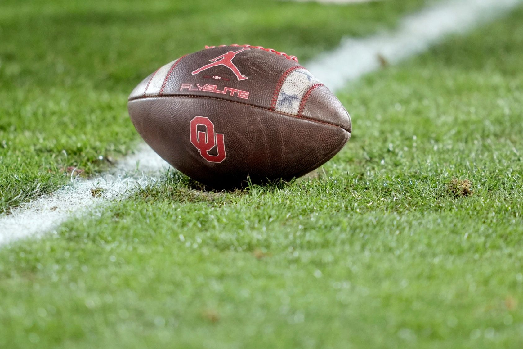 Oklahoma Makes Major Announcement About Its 2026 QB Situation