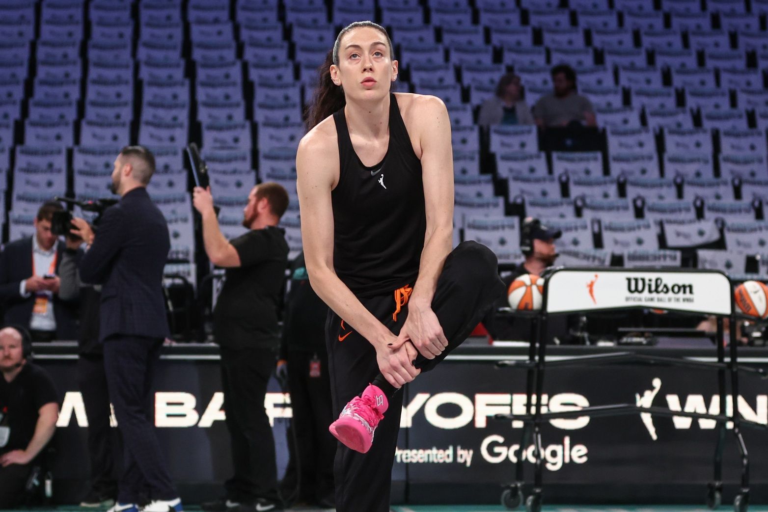 New York Liberty forward Breanna Stewart (30) warms up prior to game two of round one for the 2025 WNBA Playoffs at Barclays Center.
