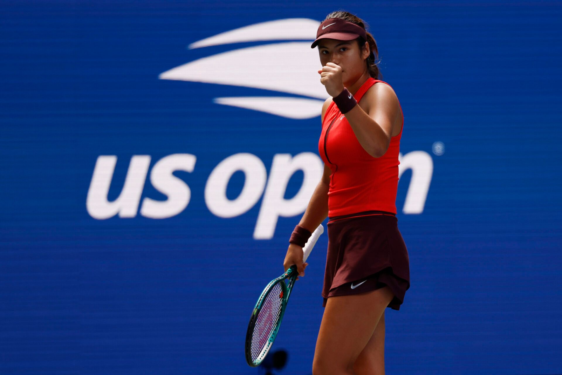 British star Emma Raducanu reflects on her first-round battle against World No. 195 at the Australian Open while also highlighting her own experience.