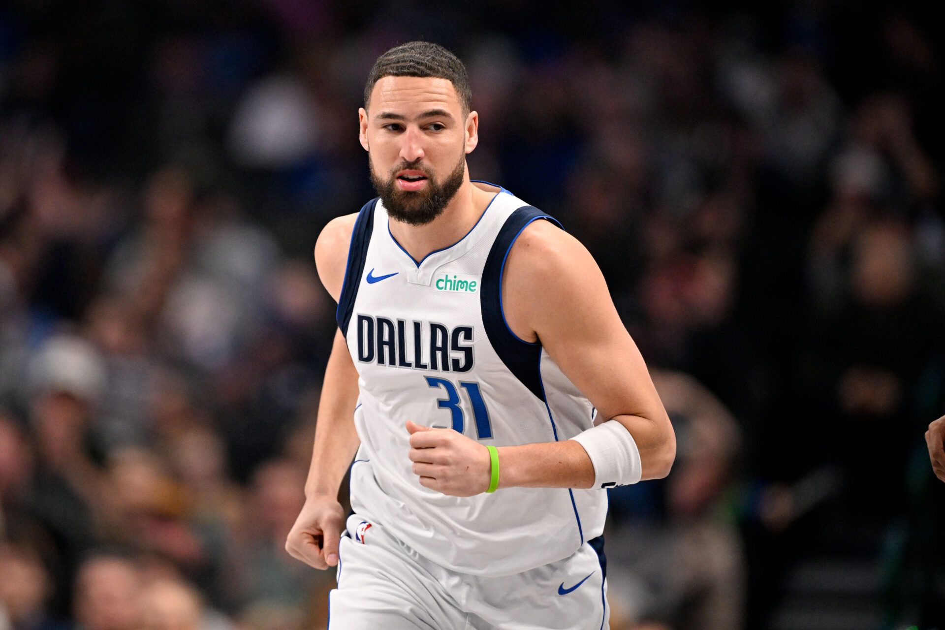 Dallas Mavericks guard Klay Thompson (31) runs back up the court during the first quarter against the Utah Jazz at the American Airlines Center.