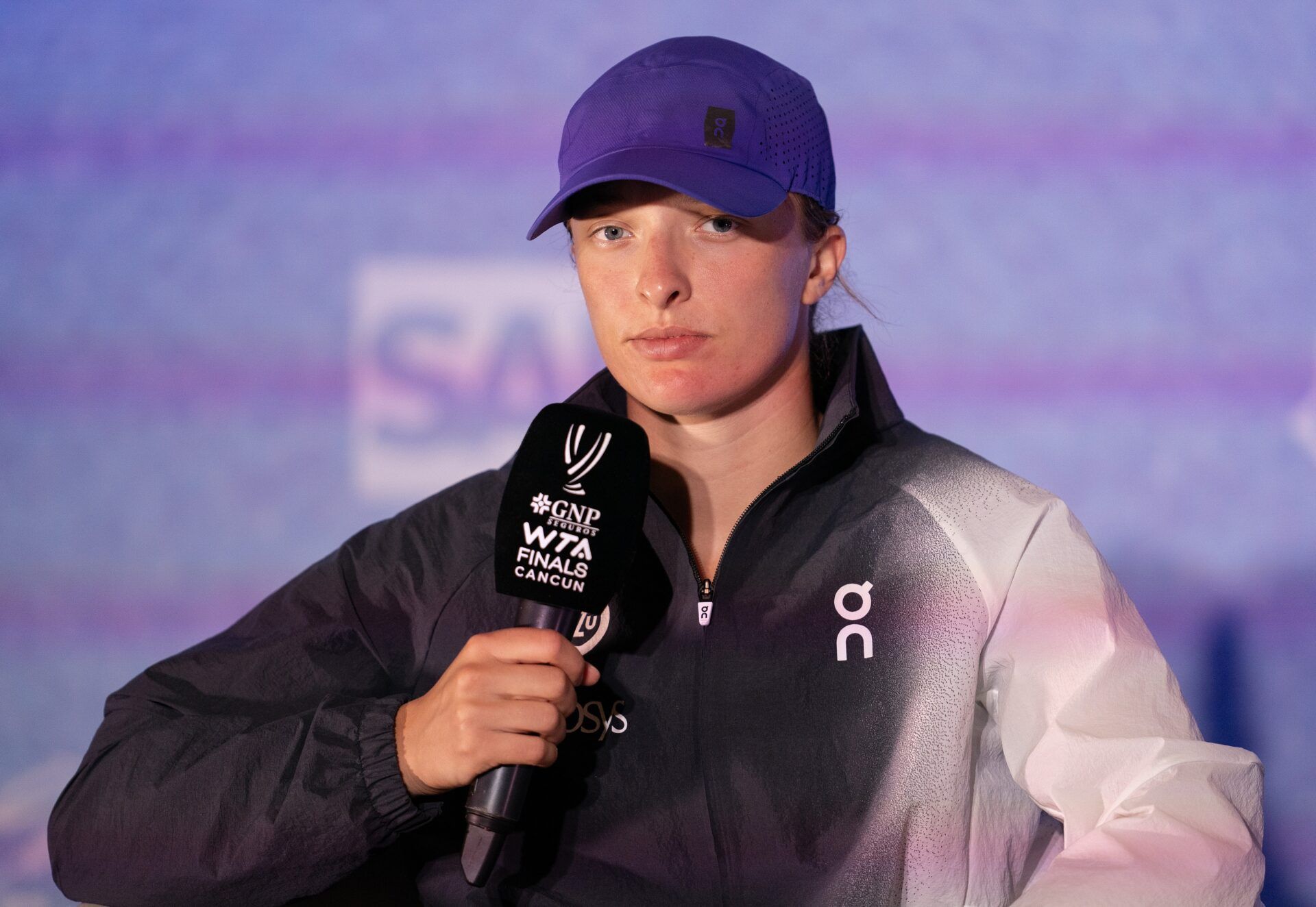 Iga Swiatek (POL) in her press conference after her match against Marketa Vondrousova (CZE) on day two of the GNP Saguaros WTA Finals Cancun.
