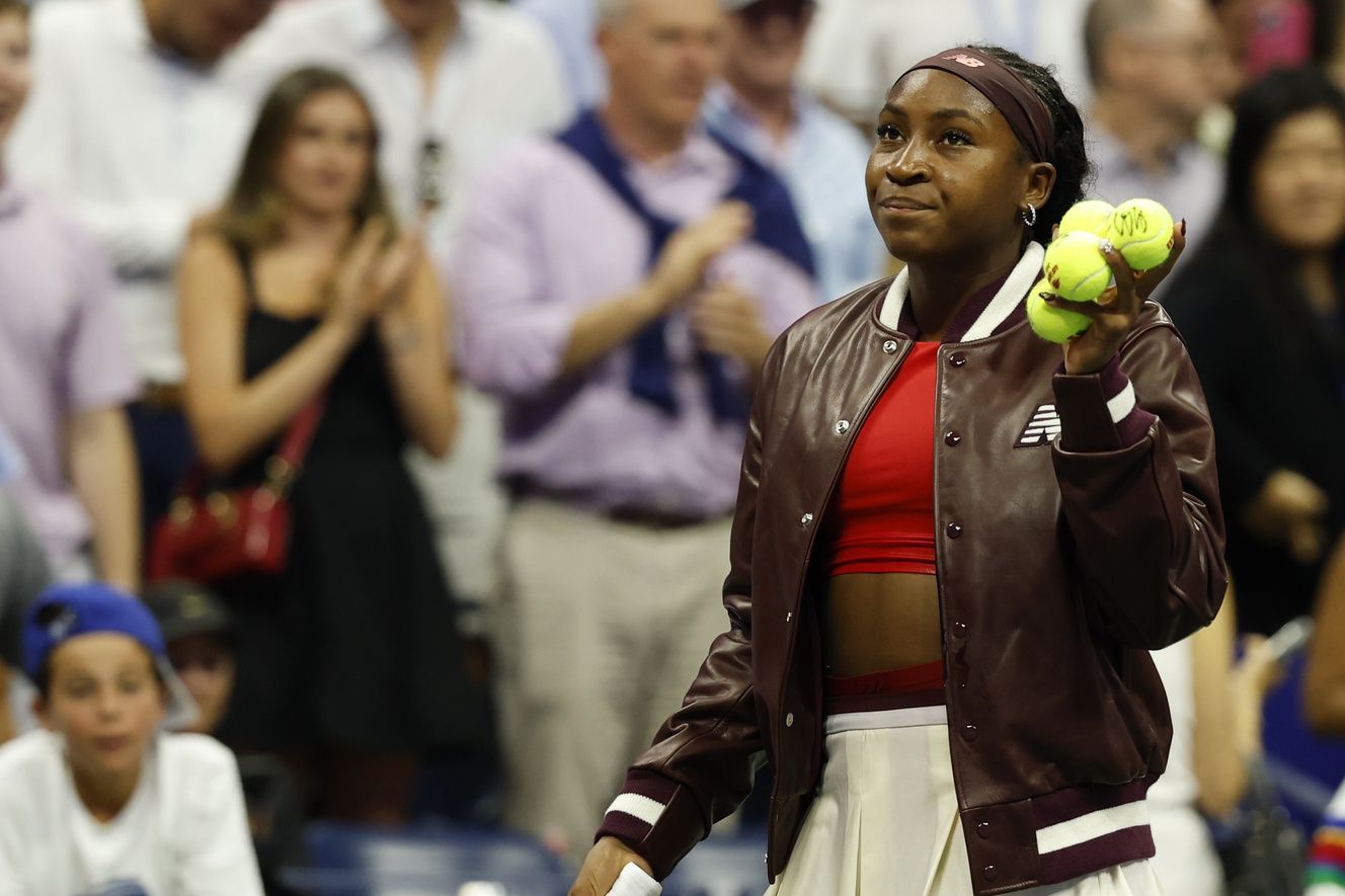 Coco Gauff (USA) prepares to hit autographed balls into the crowd after her match against Ajla Tomljanvic (AUS)(not pictured) on day three of the 2025 U.S. Open tennis tournament at the USTA Billie Jean King National Tennis Center at Billie Jean King National Tennis Center.
