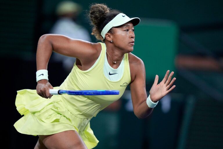 Naomi Osaka takes the first win at the Australian Open, with the former World No. 1 in doubles showing her support for the Japanese star.