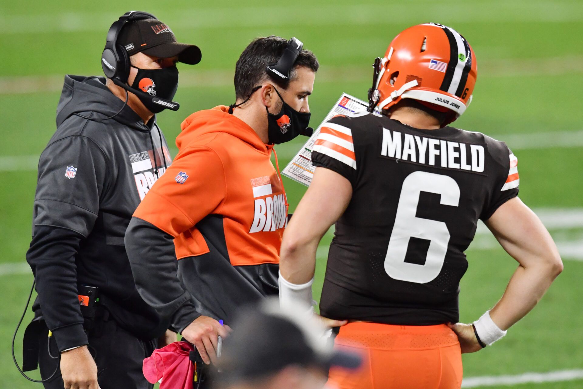 Cleveland Browns quarterback Baker Mayfield (6) talks with head coach Kevin Stefanski during the second half against the Cincinnati Bengals at FirstEnergy Stadium.