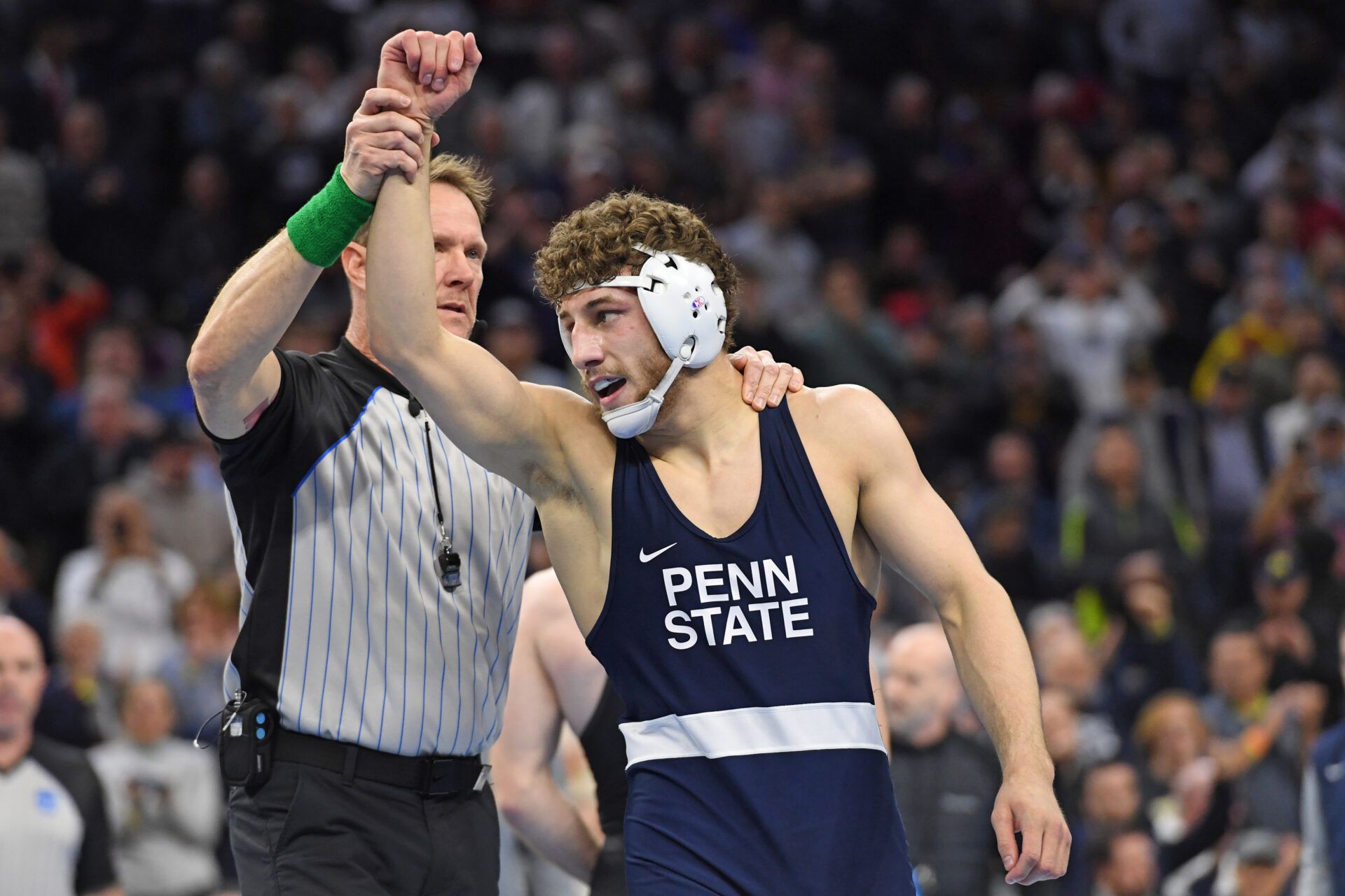 Check out the upcoming Penn State Wrestling schedule as the Nittany Lions look to continue their unbeaten run (Credit: Eric Hartline-Imagn Images)