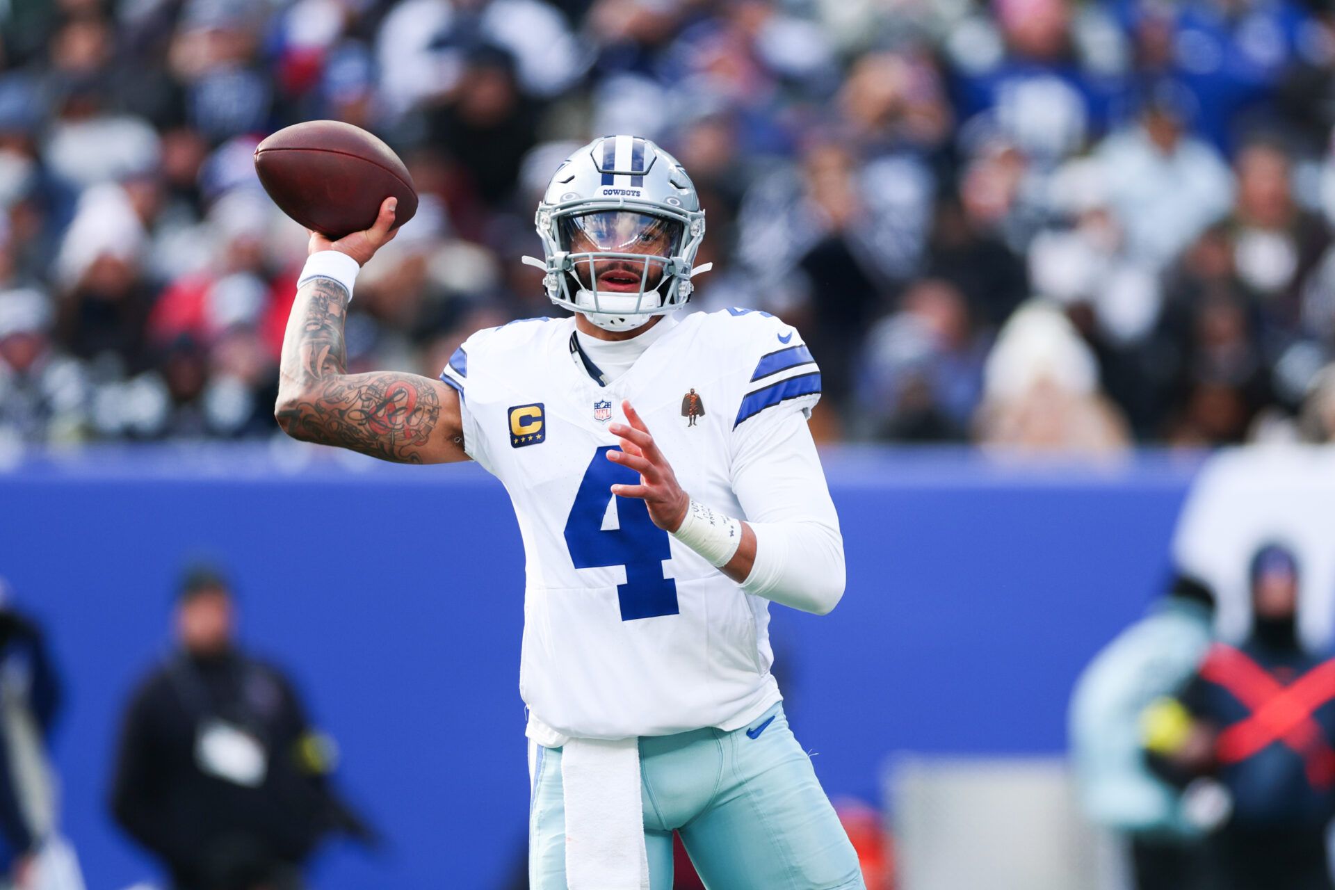 Dallas Cowboys quarterback Dak Prescott (4) looks to pass during the second quarter against the New York Giants at MetLife Stadium.