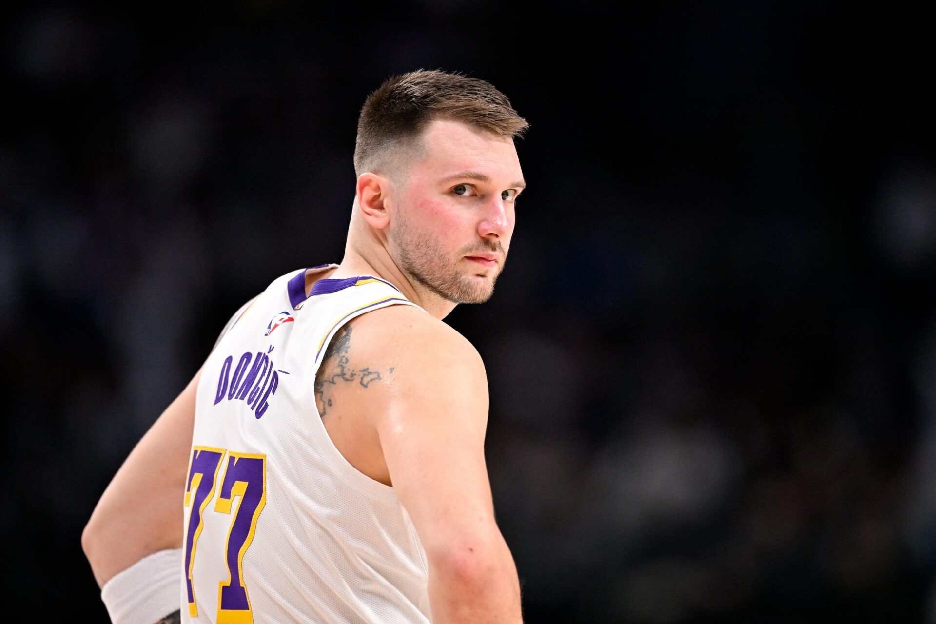 Los Angeles Lakers guard Luka Doncic (77) looks back during the second half against the Dallas Mavericks at the American Airlines Center.