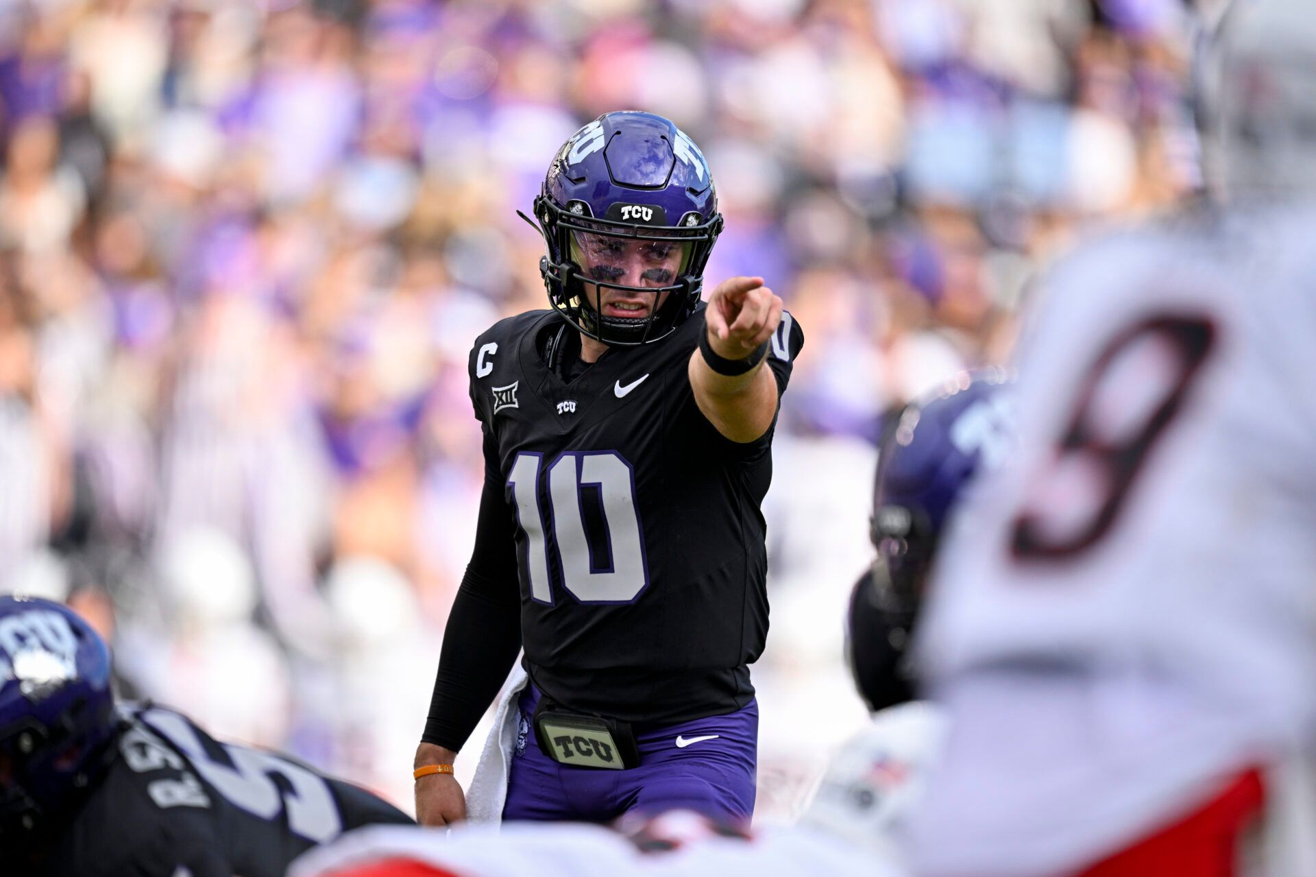 TCU Horned Frogs quarterback Josh Hoover (10) sets the play during the game between the Horned Frogs and the Bearcats at Amon G. Carter Stadium.