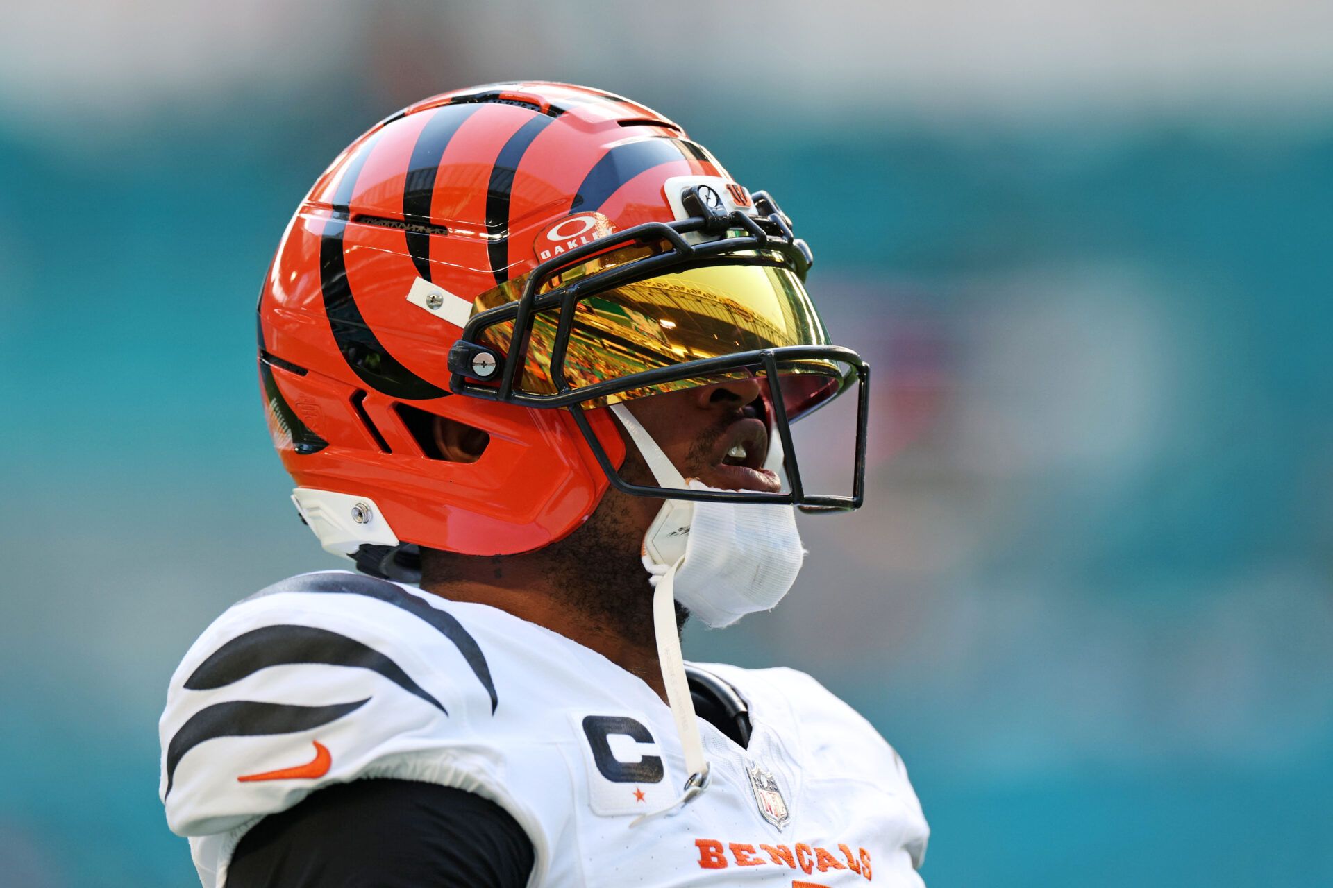Cincinnati Bengals wide receiver Ja'Marr Chase (1) warms up before the game against the Miami Dolphins at Hard Rock Stadium.