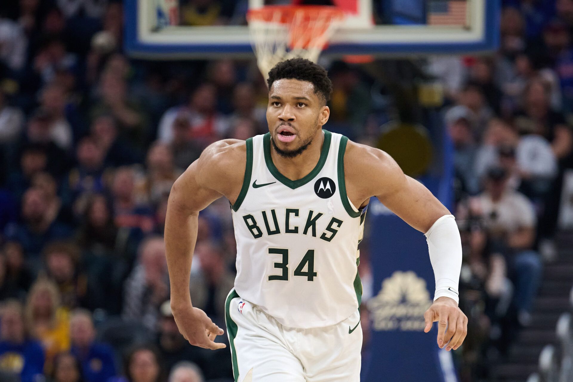 Milwaukee Bucks forward Giannis Antetokounmpo (34) runs back on defense against the Golden State Warriors during the second quarter at Chase Center.