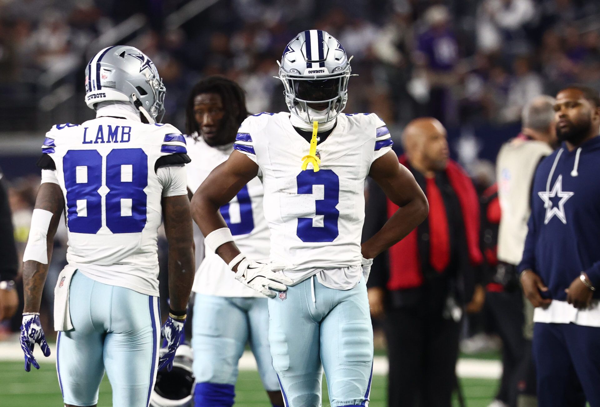 Dallas Cowboys wide receiver George Pickens (3) warms up before a game against the Minnesota Vikings at AT&T Stadium.