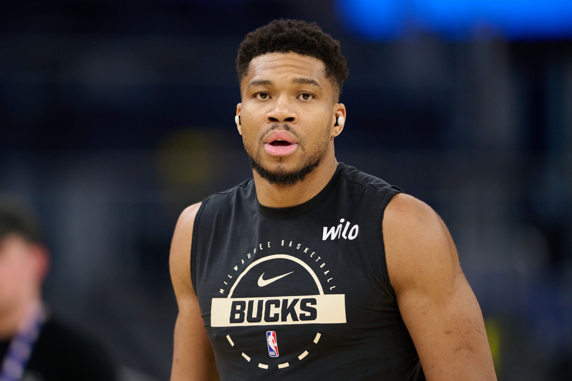 Milwaukee Bucks forward Giannis Antetokounmpo (34) warms up before the game against the Golden State Warriors at Chase Center.